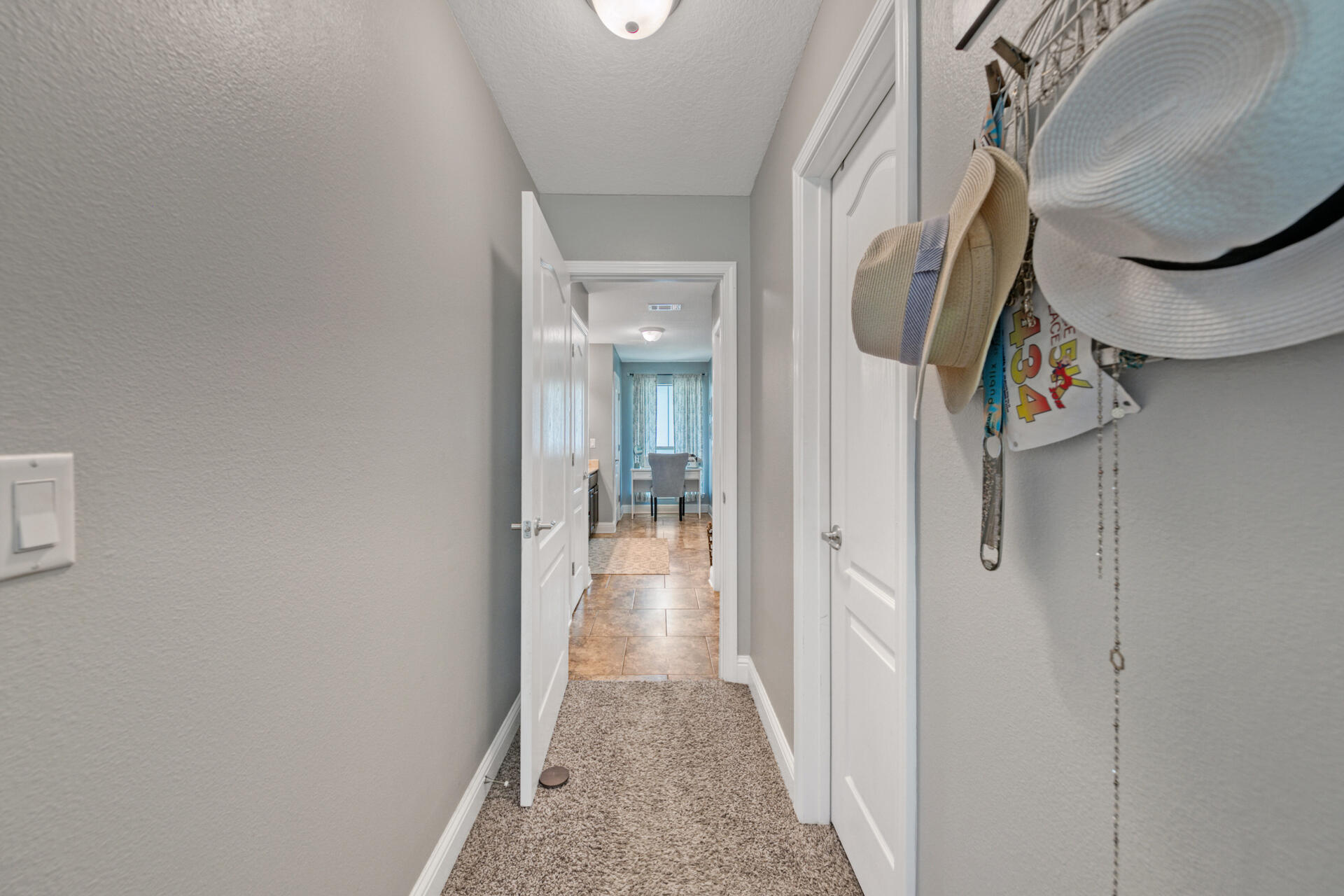 WINDMEADOWS - Residential