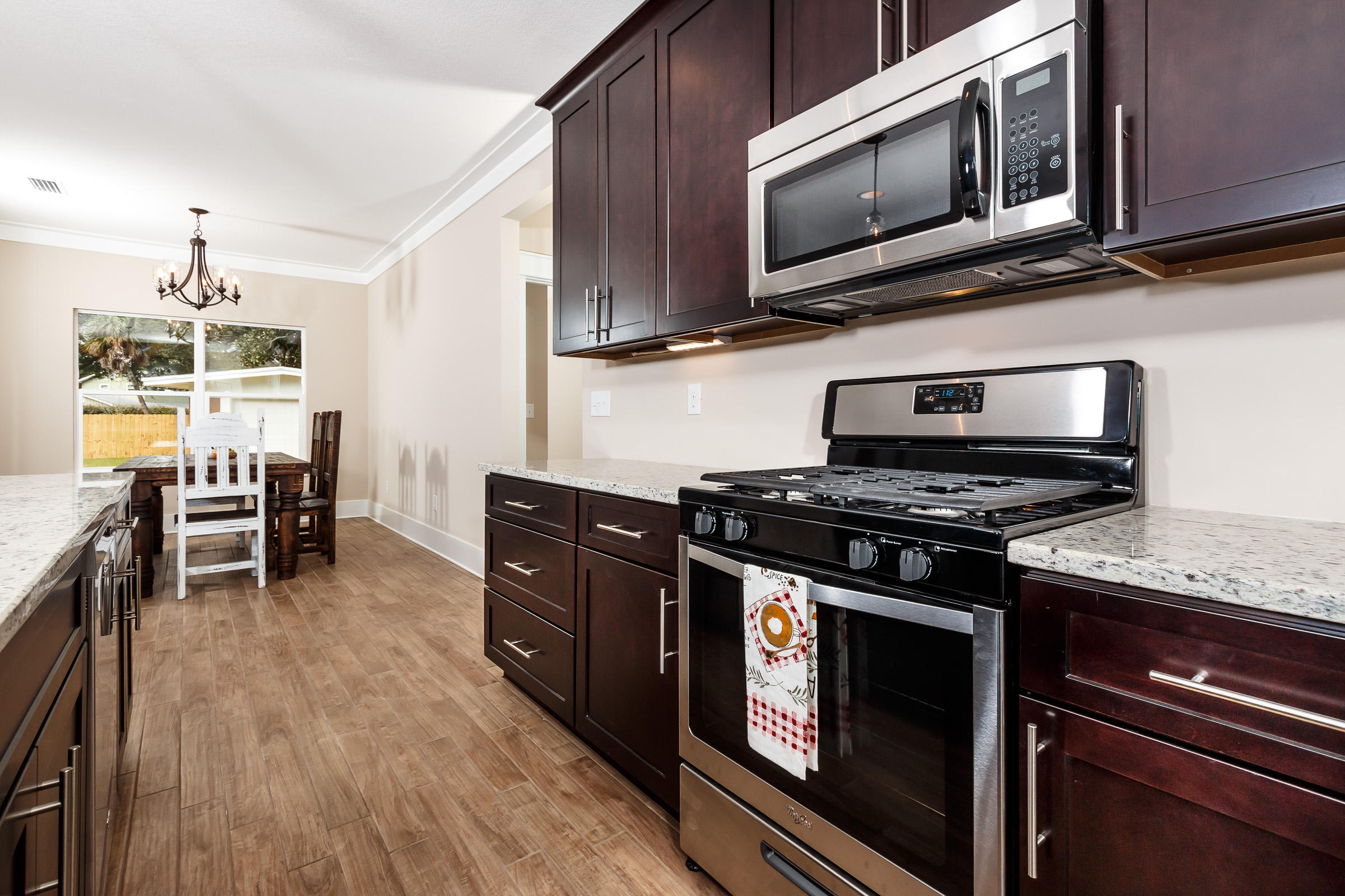 Ocean City/ Wright Fire. Within 0.3 miles of Shalimar Bridge. - Residential