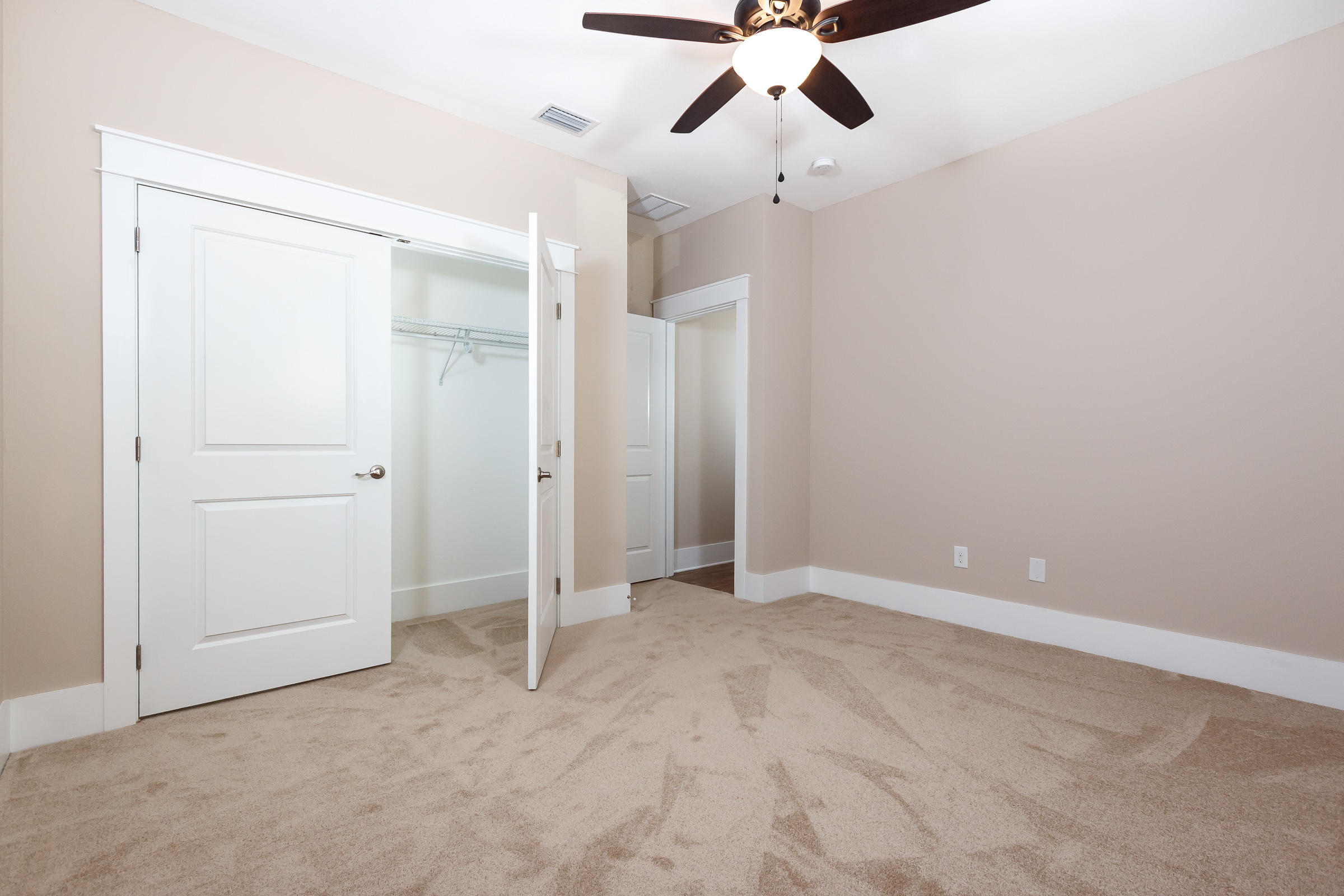 Ocean City/ Wright Fire. Within 0.3 miles of Shalimar Bridge. - Residential