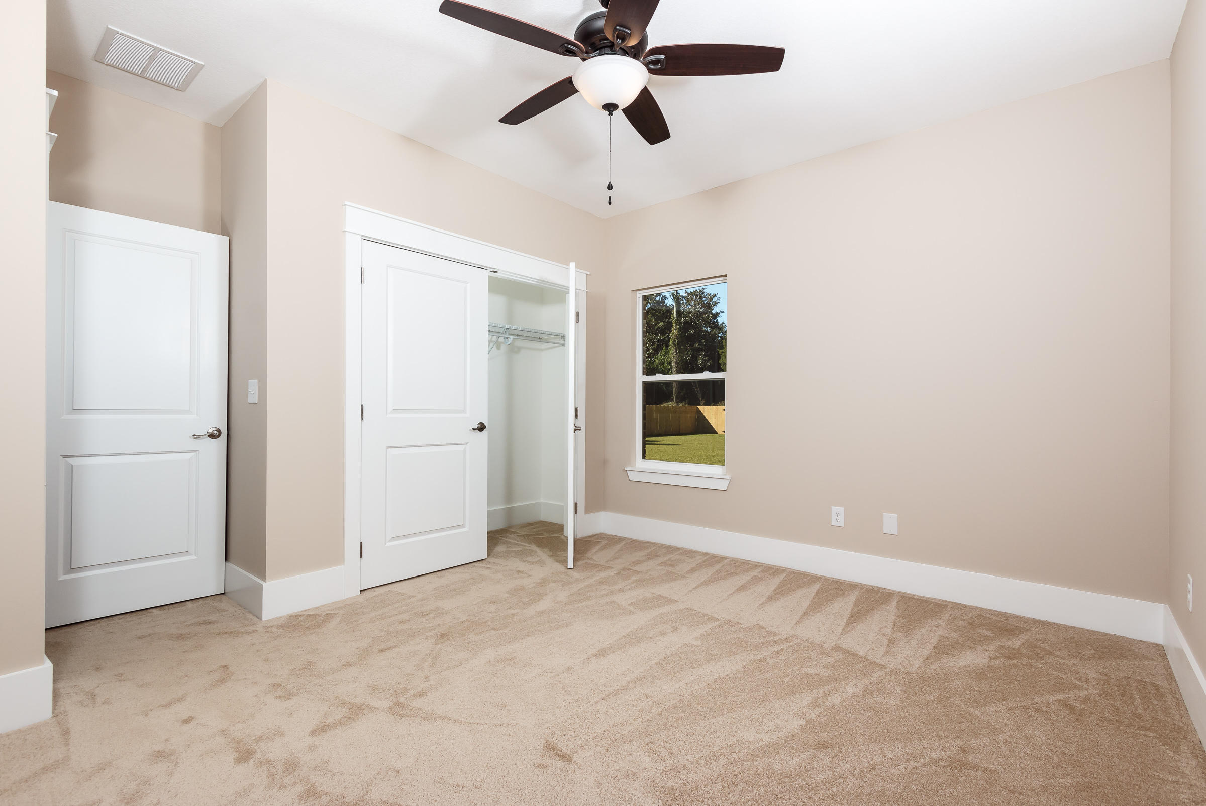 Ocean City/ Wright Fire. Within 0.3 miles of Shalimar Bridge. - Residential