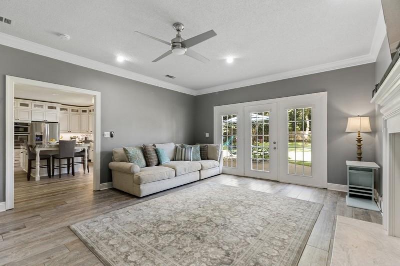 HANDS COVE - Residential