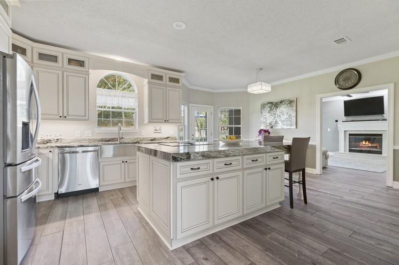 HANDS COVE - Residential