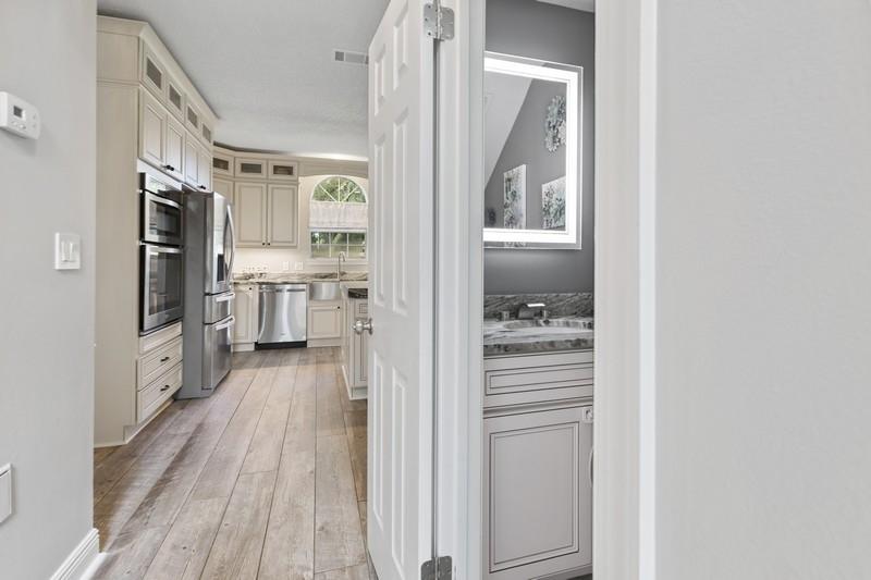 HANDS COVE - Residential