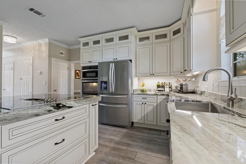 HANDS COVE - Residential