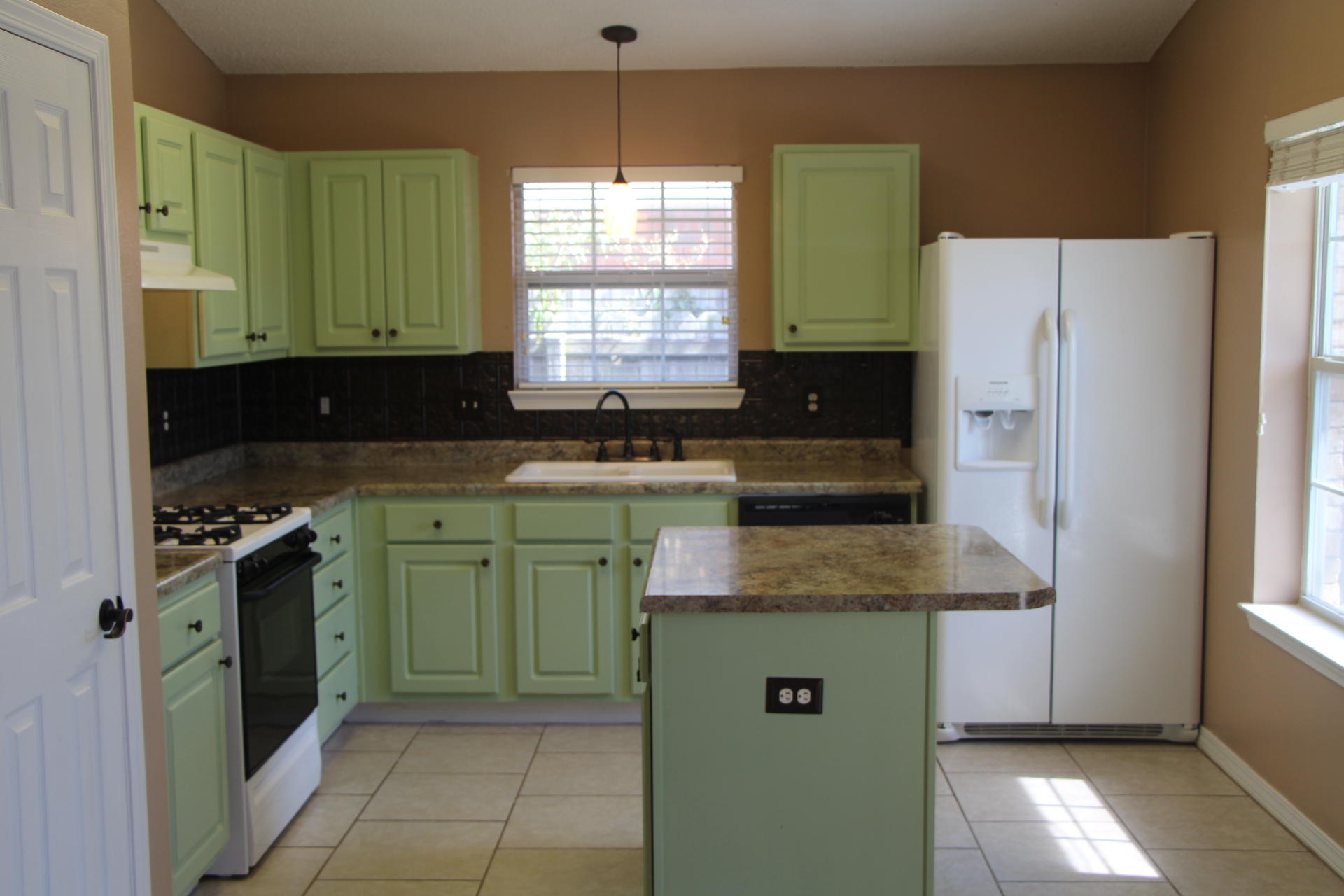 SUNSAIL S/D - Residential