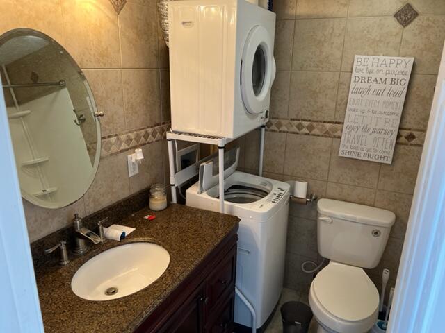 PIRATES BAY PH 1 - Residential Lease