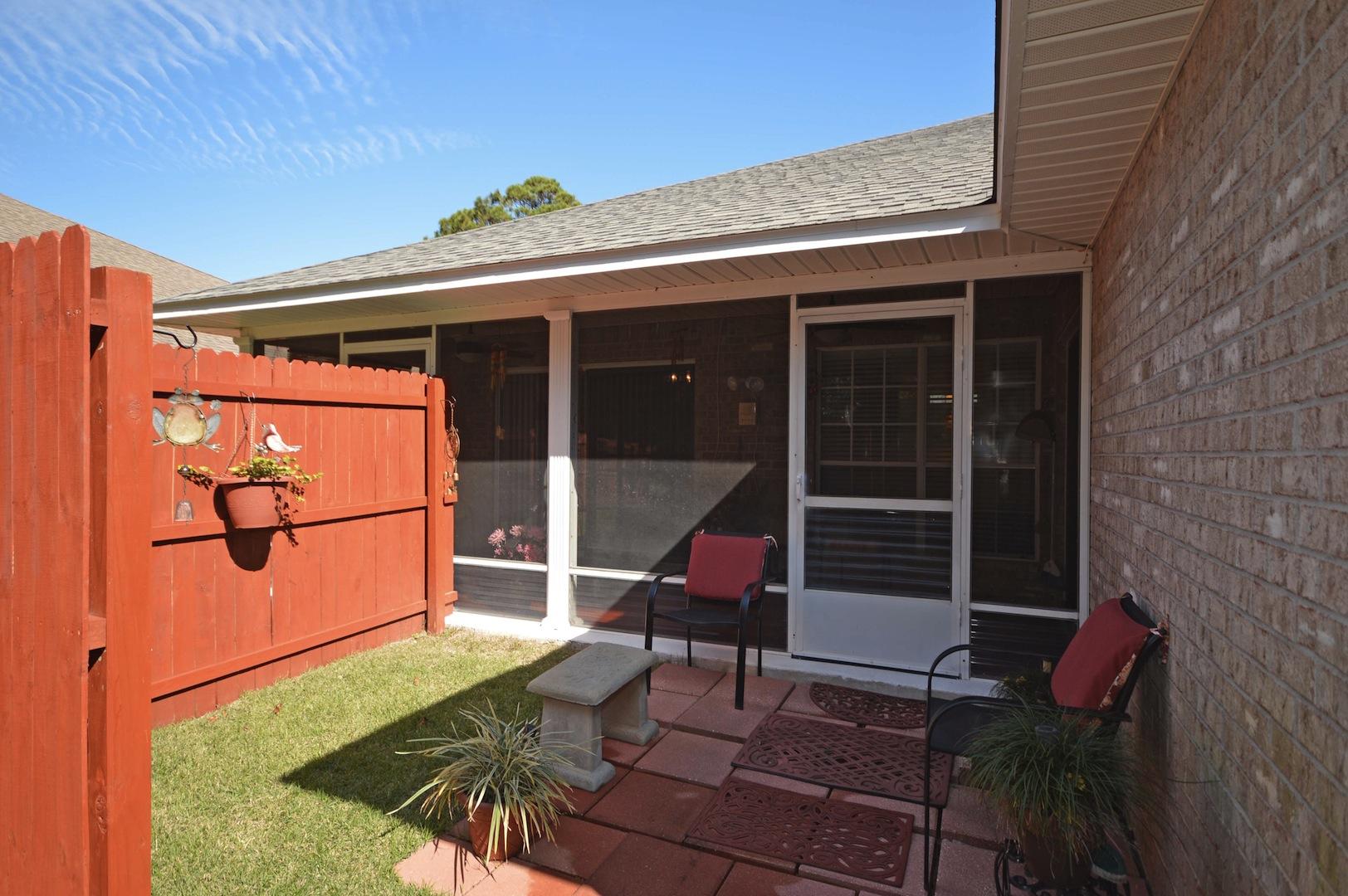 SOUND HAMMOCK - Residential