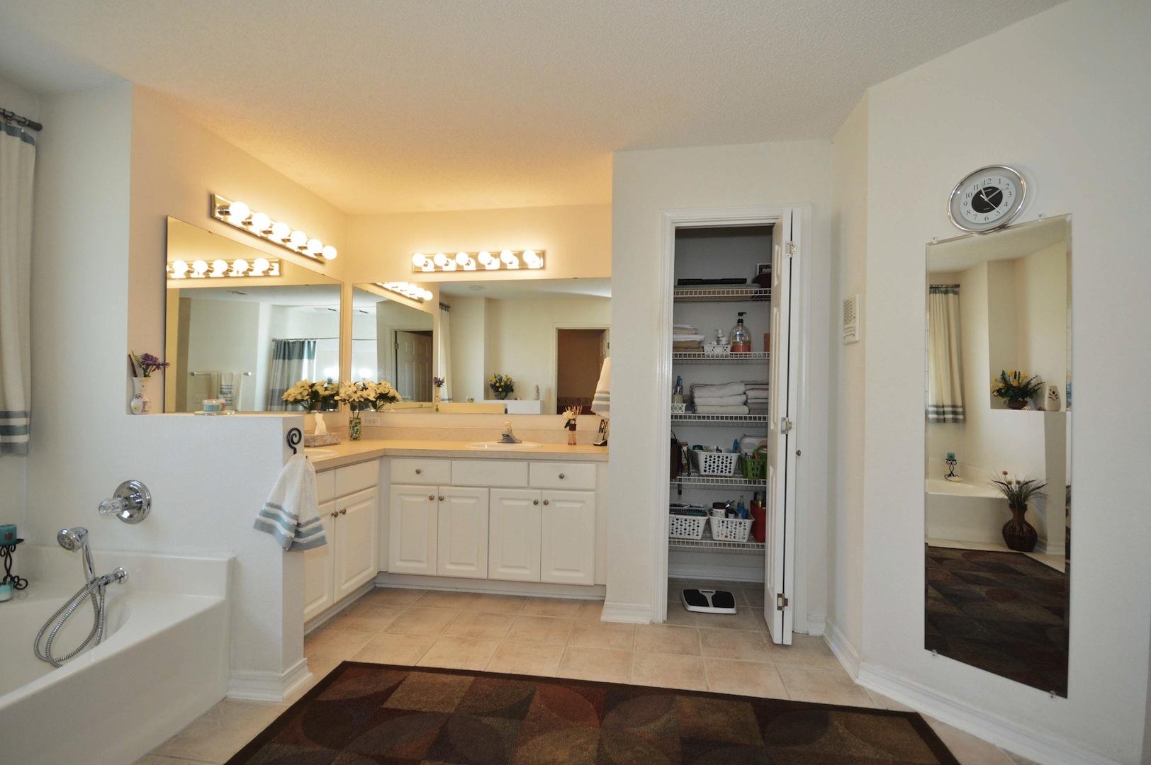 SOUND HAMMOCK - Residential