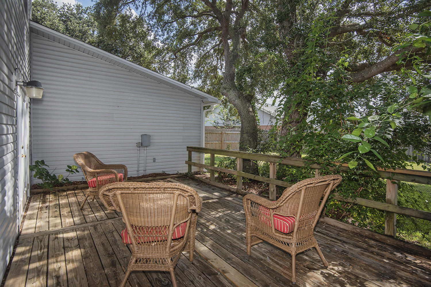 TIMBERLAKE ESTATES 1ST ADDN - Residential