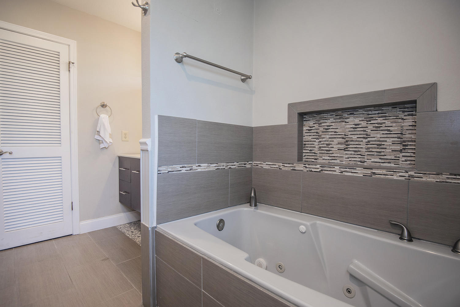 TIMBERLAKE ESTATES 1ST ADDN - Residential