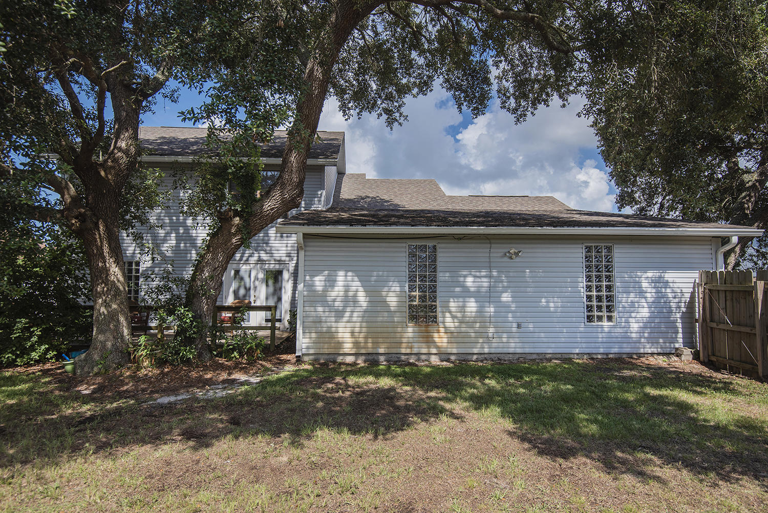 TIMBERLAKE ESTATES 1ST ADDN - Residential