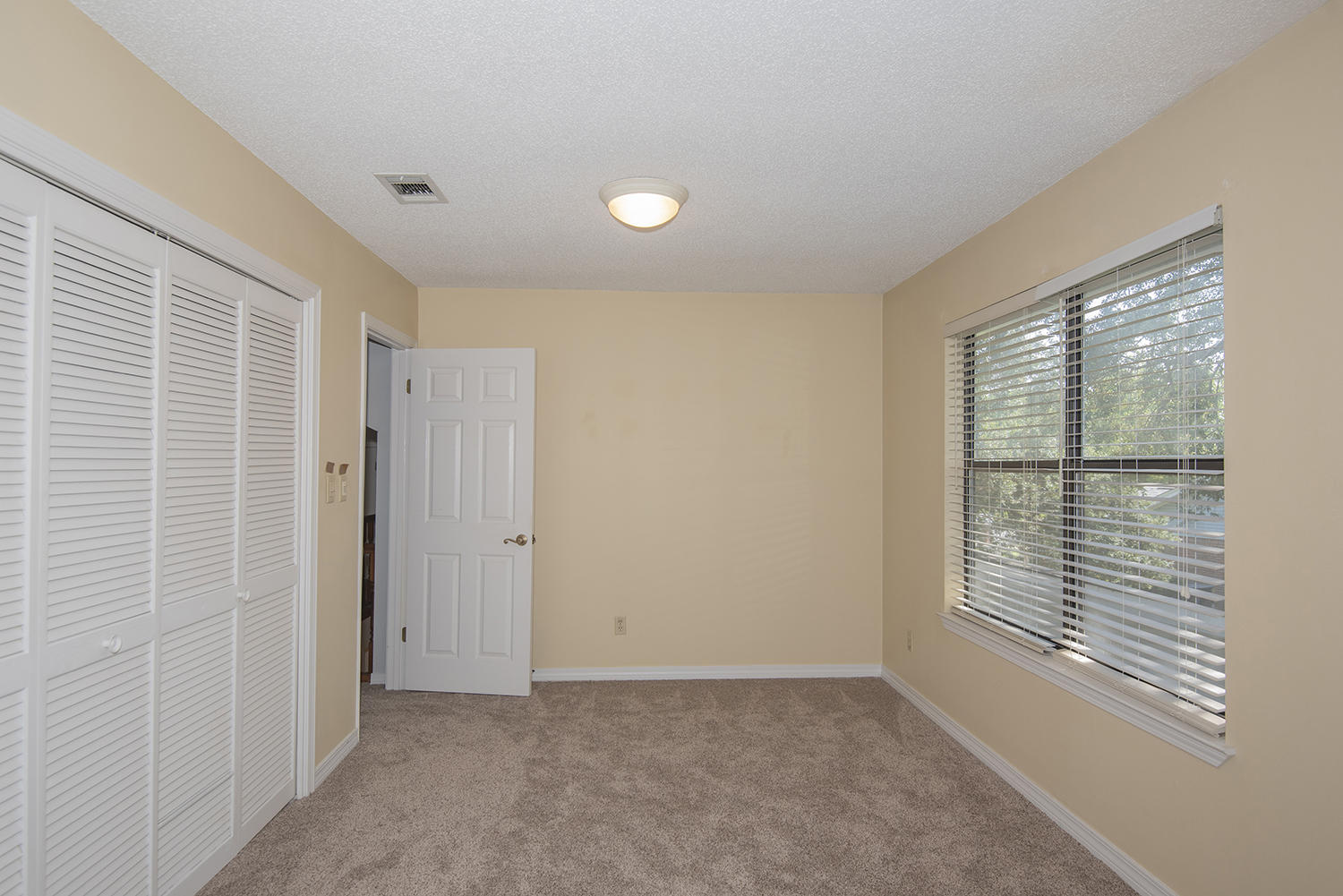 TIMBERLAKE ESTATES 1ST ADDN - Residential