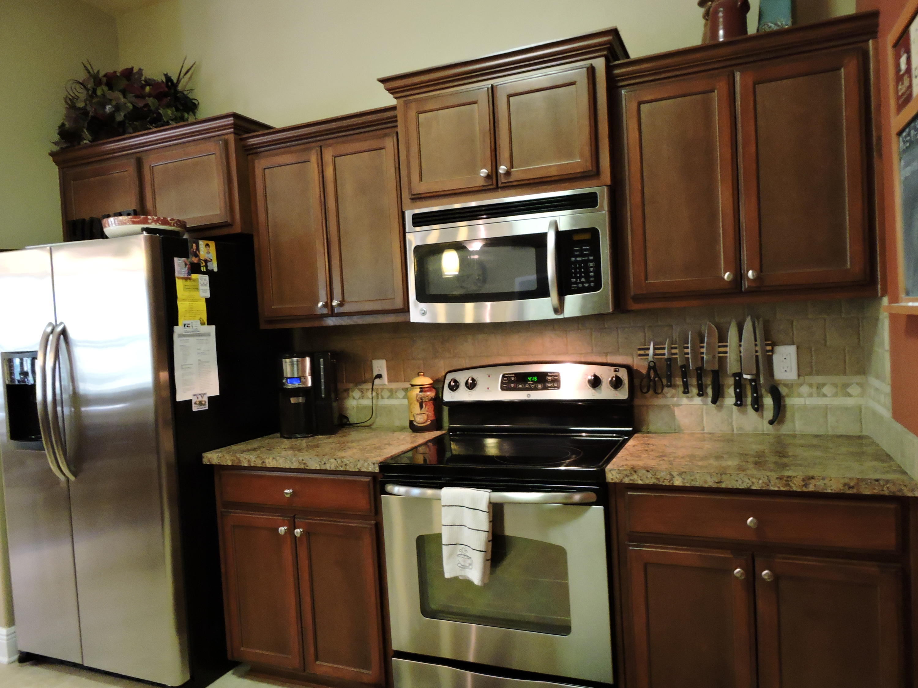 ALICIA PLACE - Residential Lease