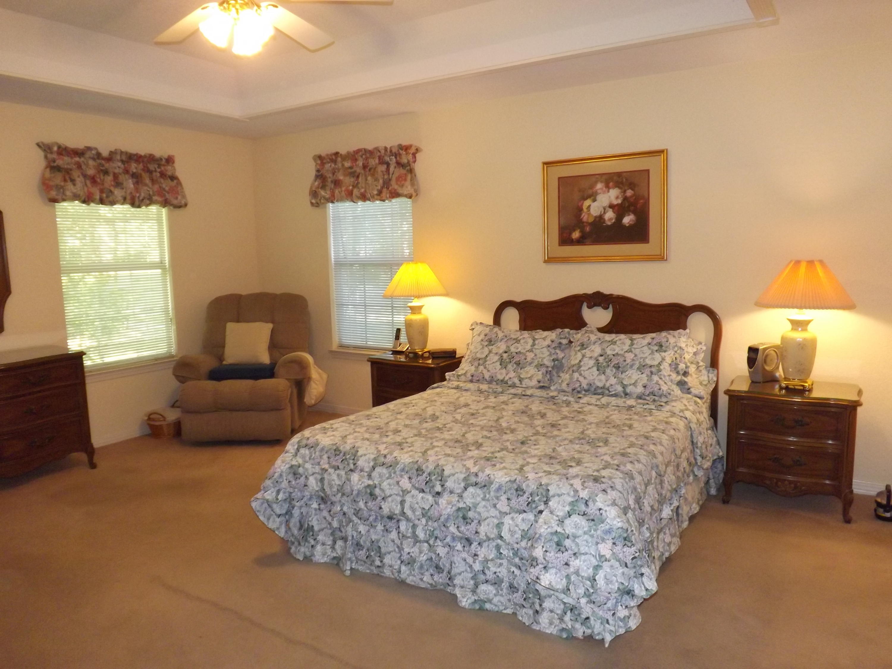 LAKE LORRAINE ESTATES 1 - Residential