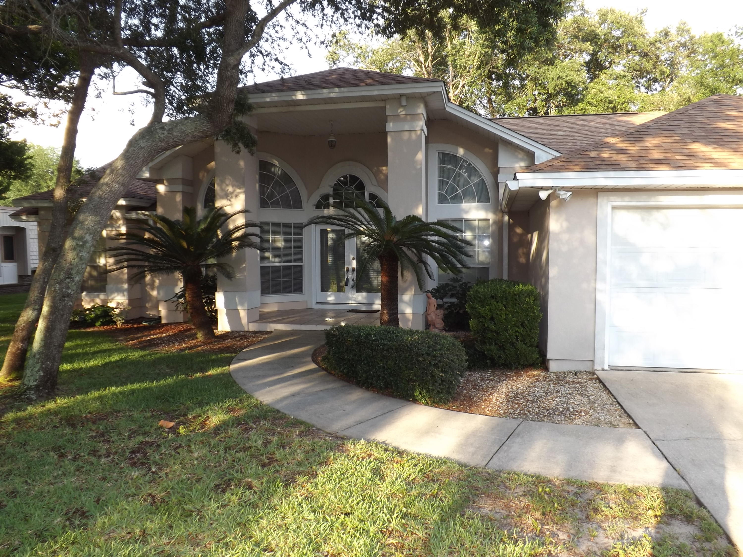 LAKE LORRAINE ESTATES 1 - Residential