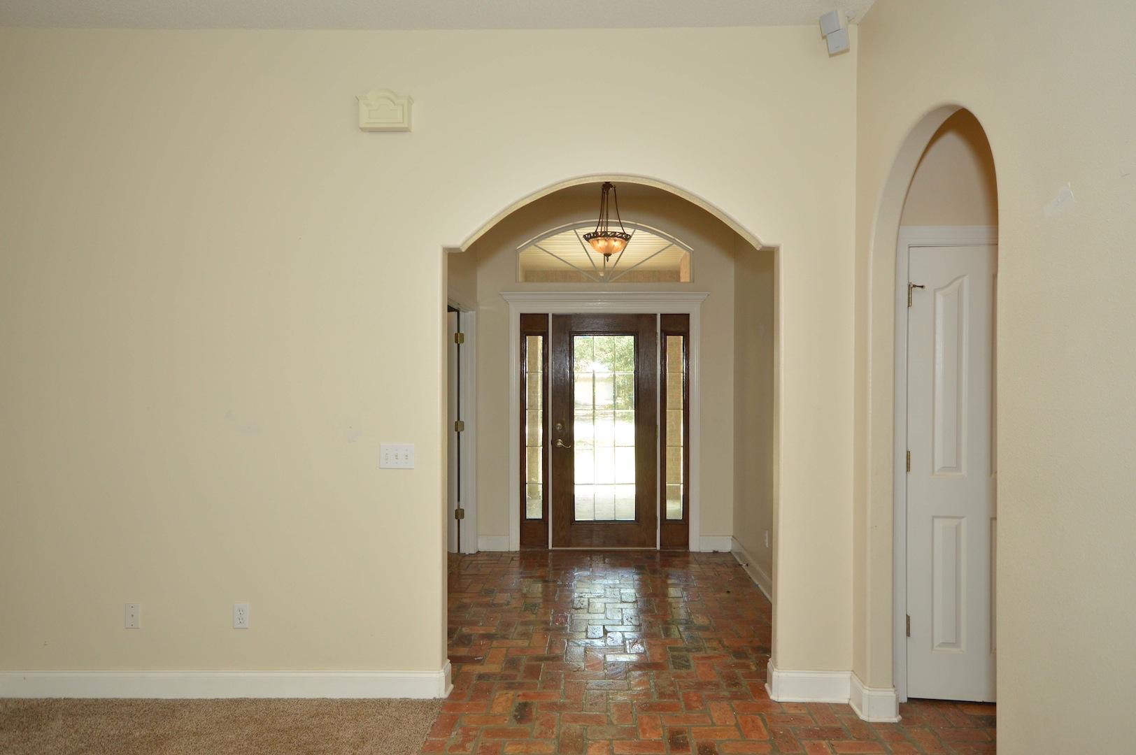 ROBLEDAL ESTATES - Residential