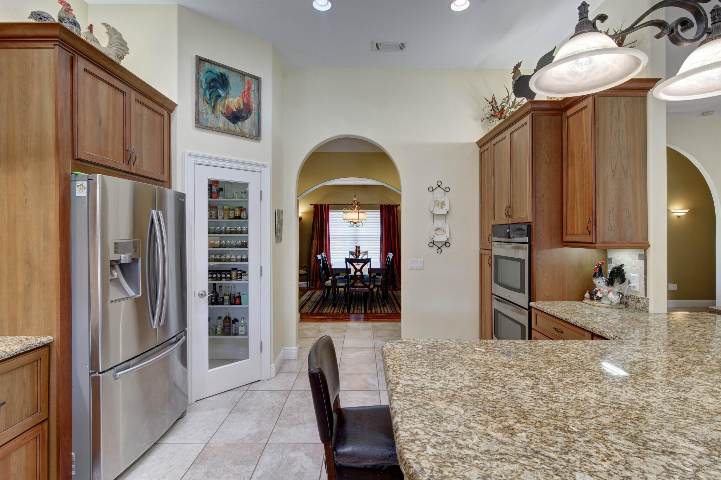 HOLLEY BY THE SEA - Residential