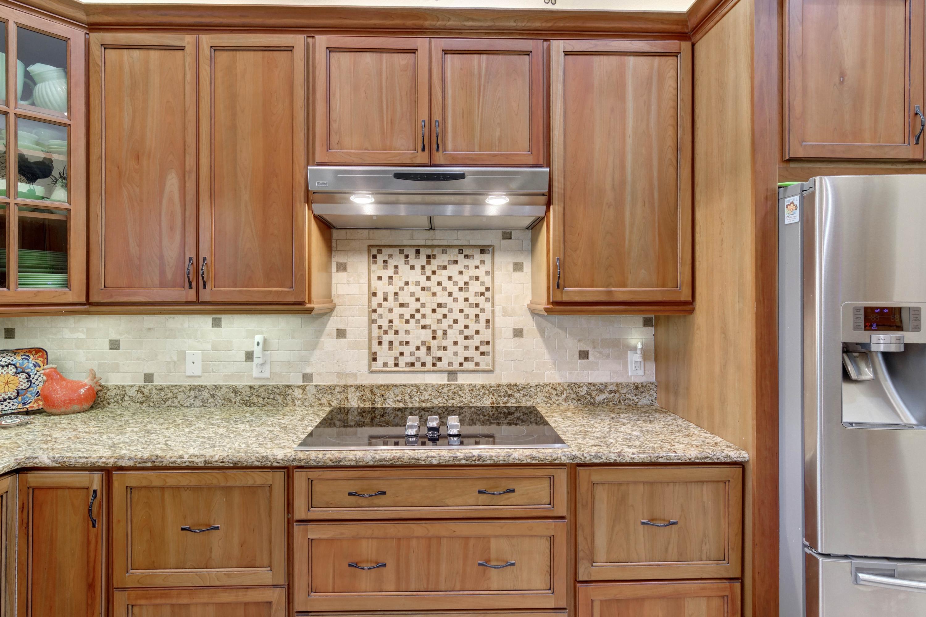 HOLLEY BY THE SEA - Residential