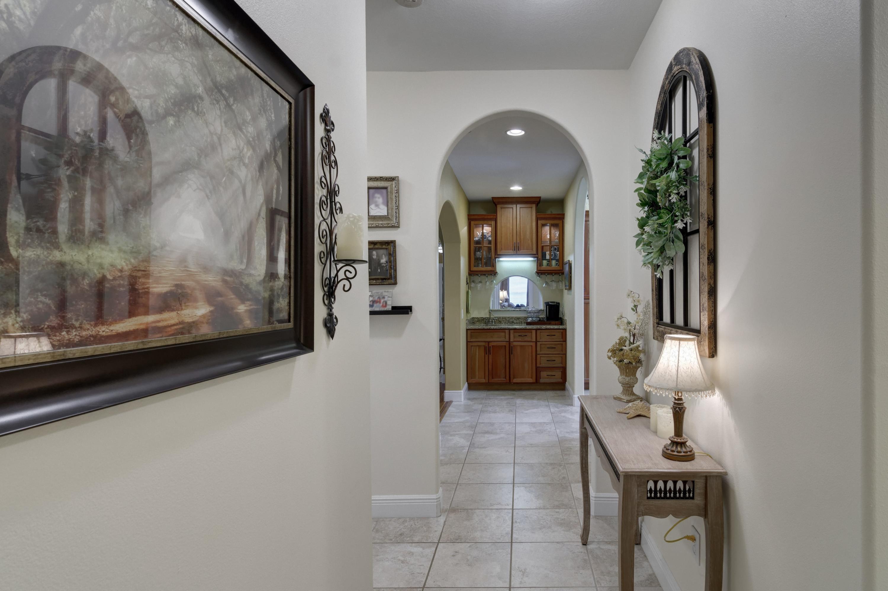 HOLLEY BY THE SEA - Residential