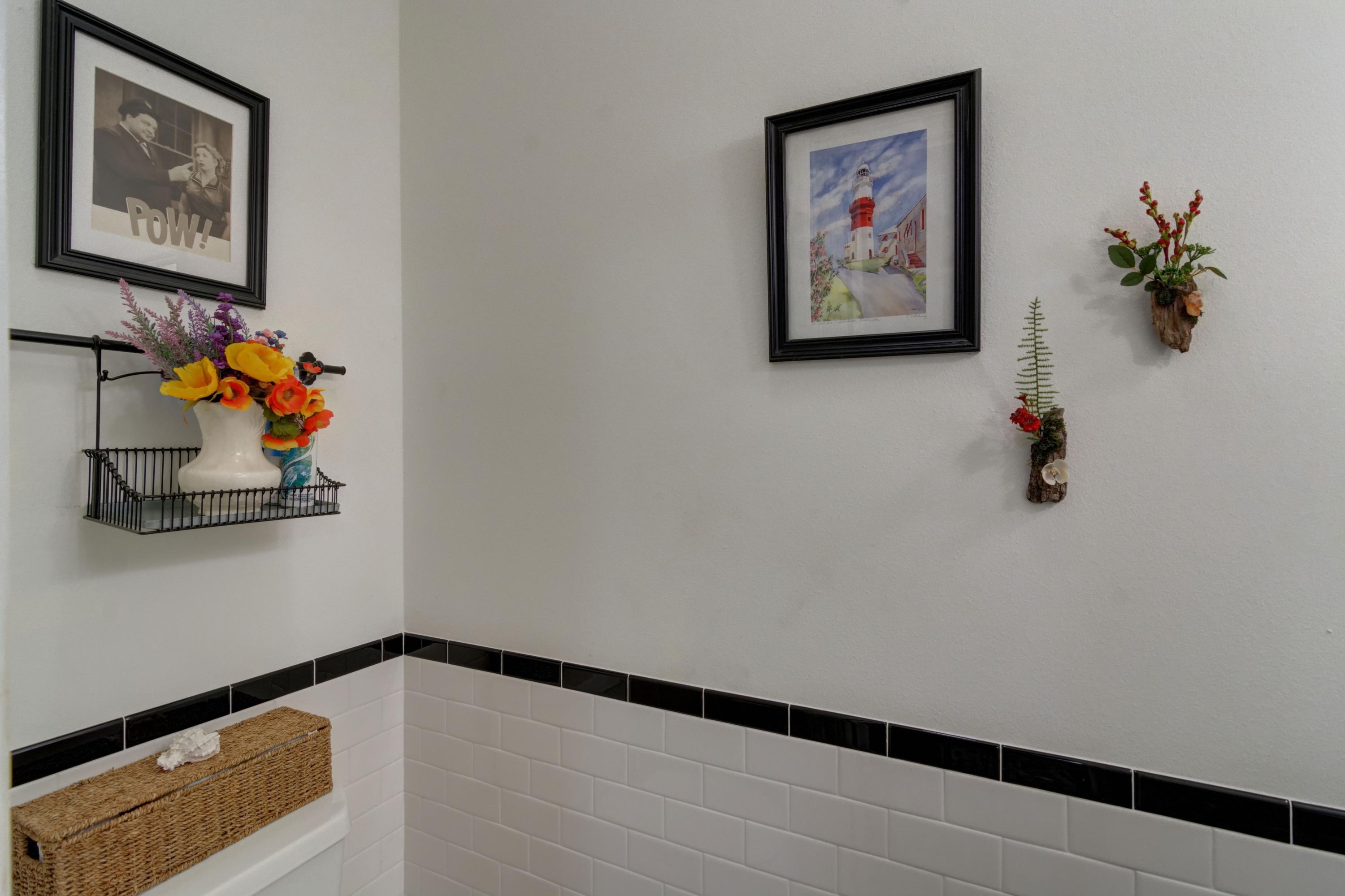 HOLLEY BY THE SEA - Residential