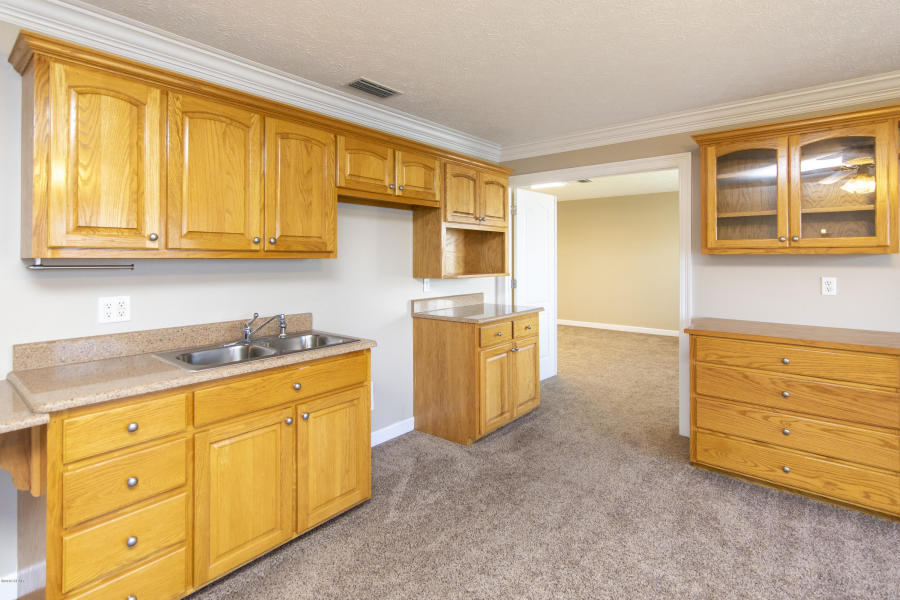 COLLEGE POINT 1ST ADDN - Residential