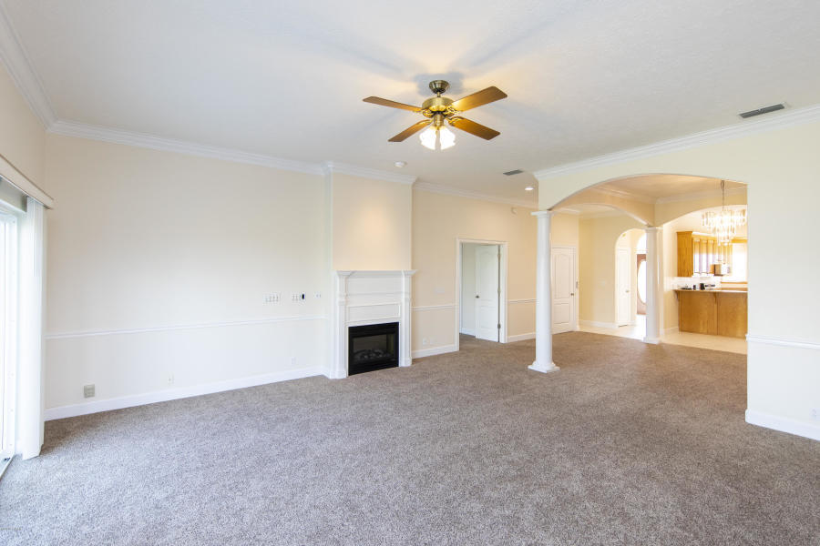 COLLEGE POINT 1ST ADDN - Residential