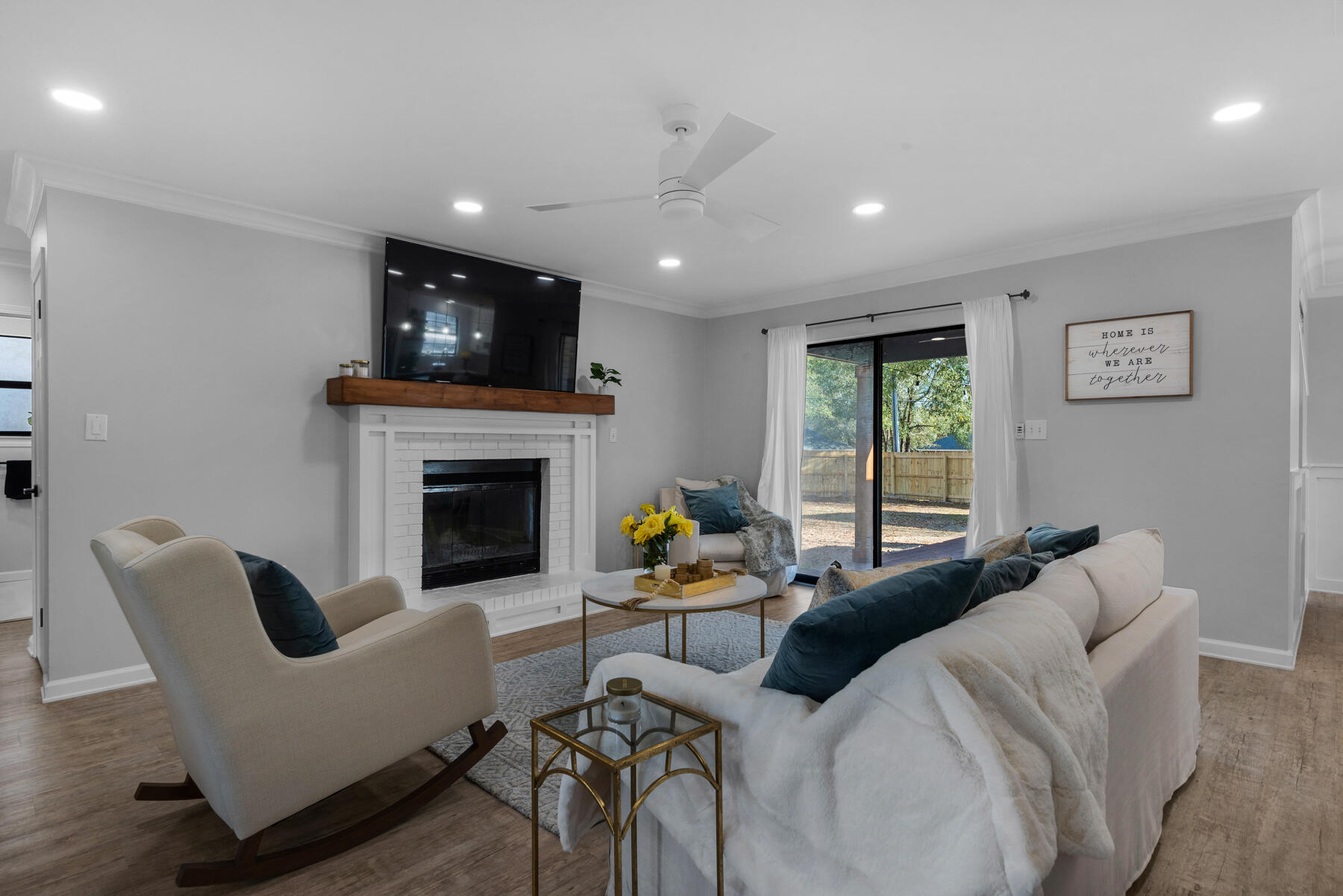 PAGE PLACE - Residential