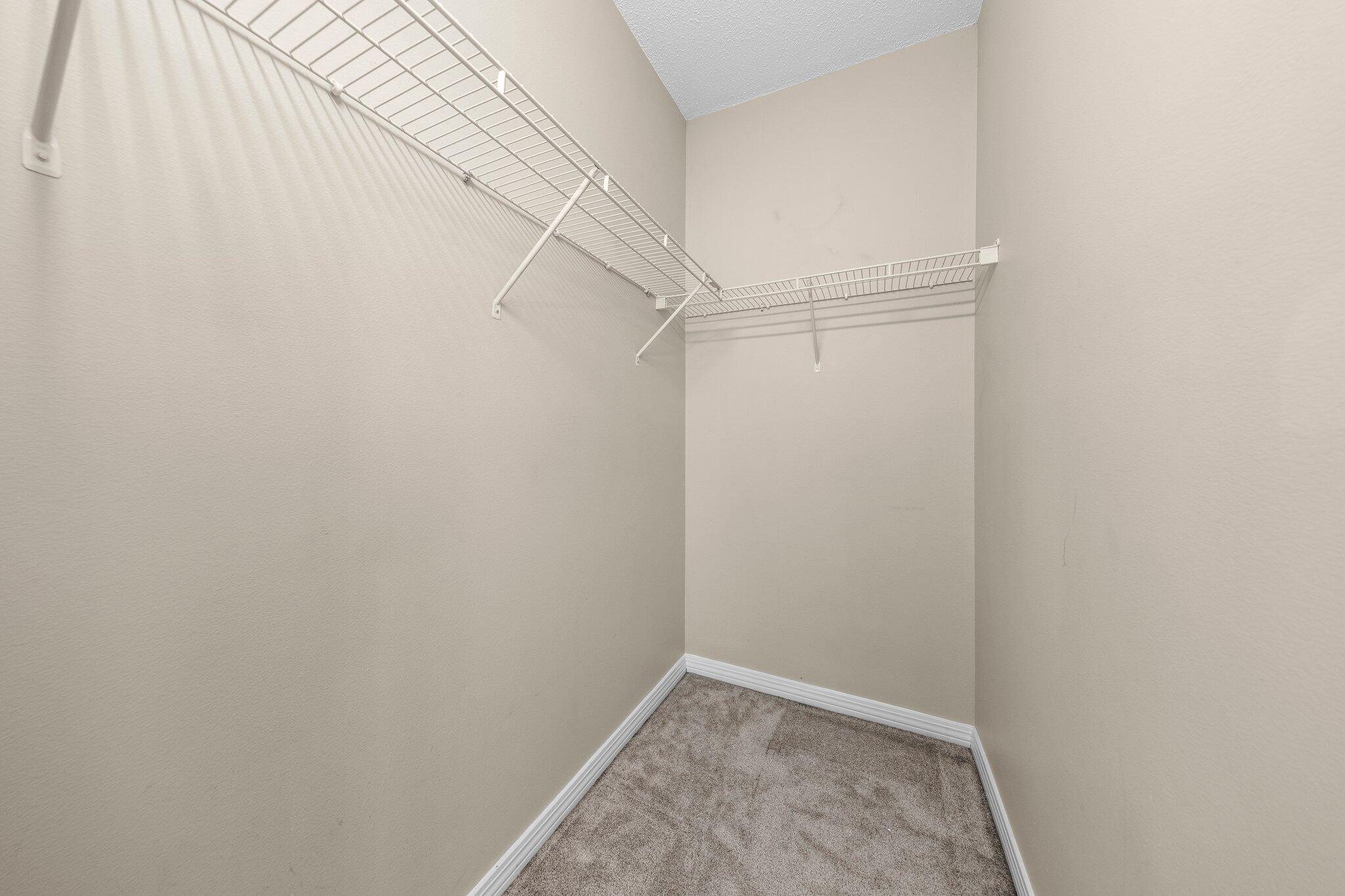 THE OAKS AT NICEVILLE - Residential Lease