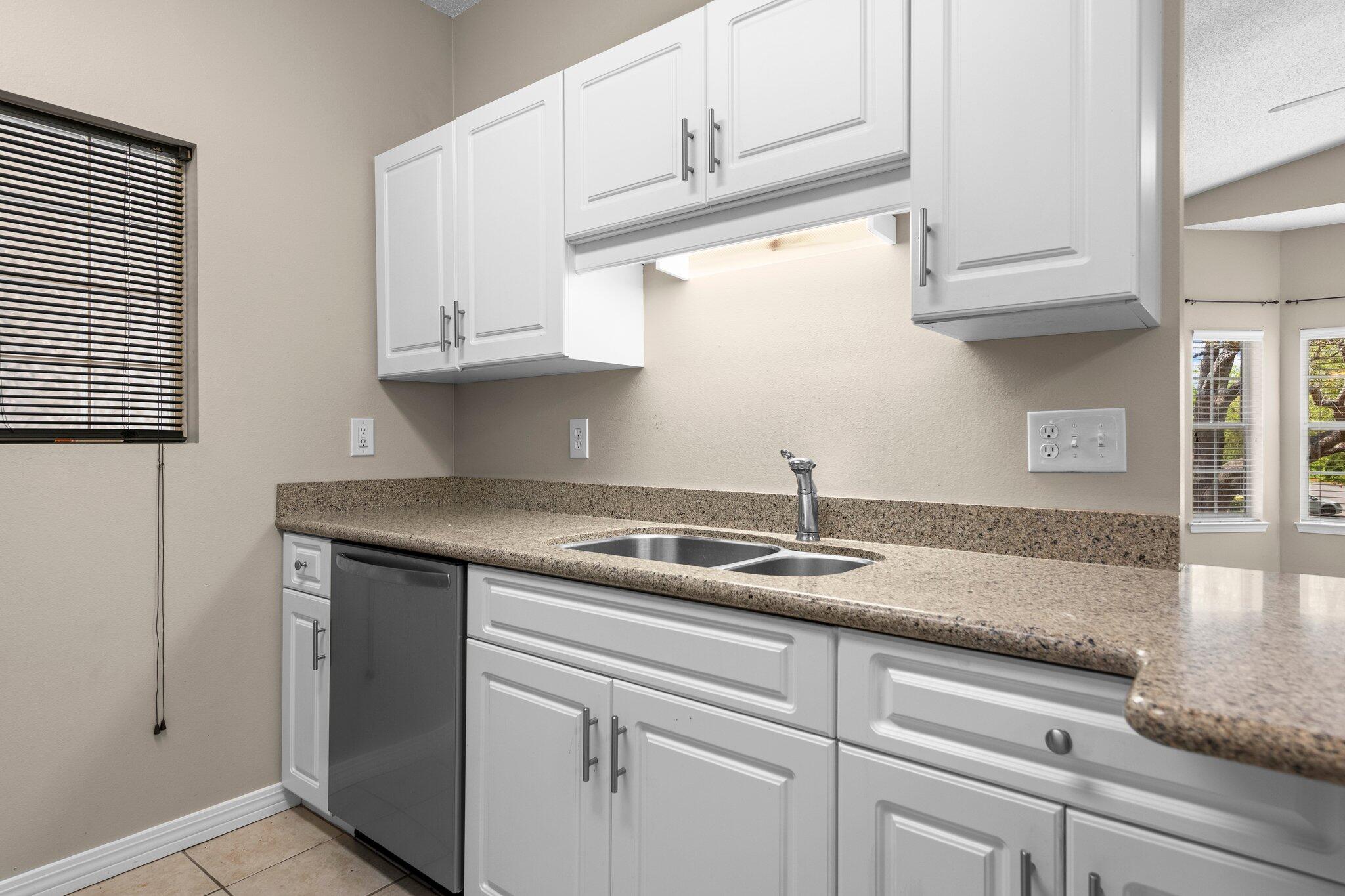 THE OAKS AT NICEVILLE - Residential Lease