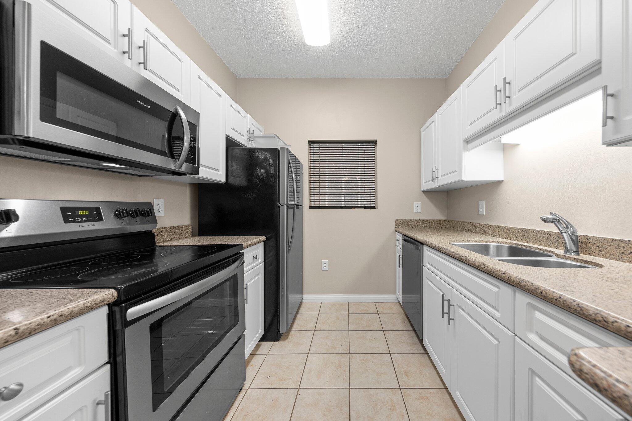 THE OAKS AT NICEVILLE - Residential Lease