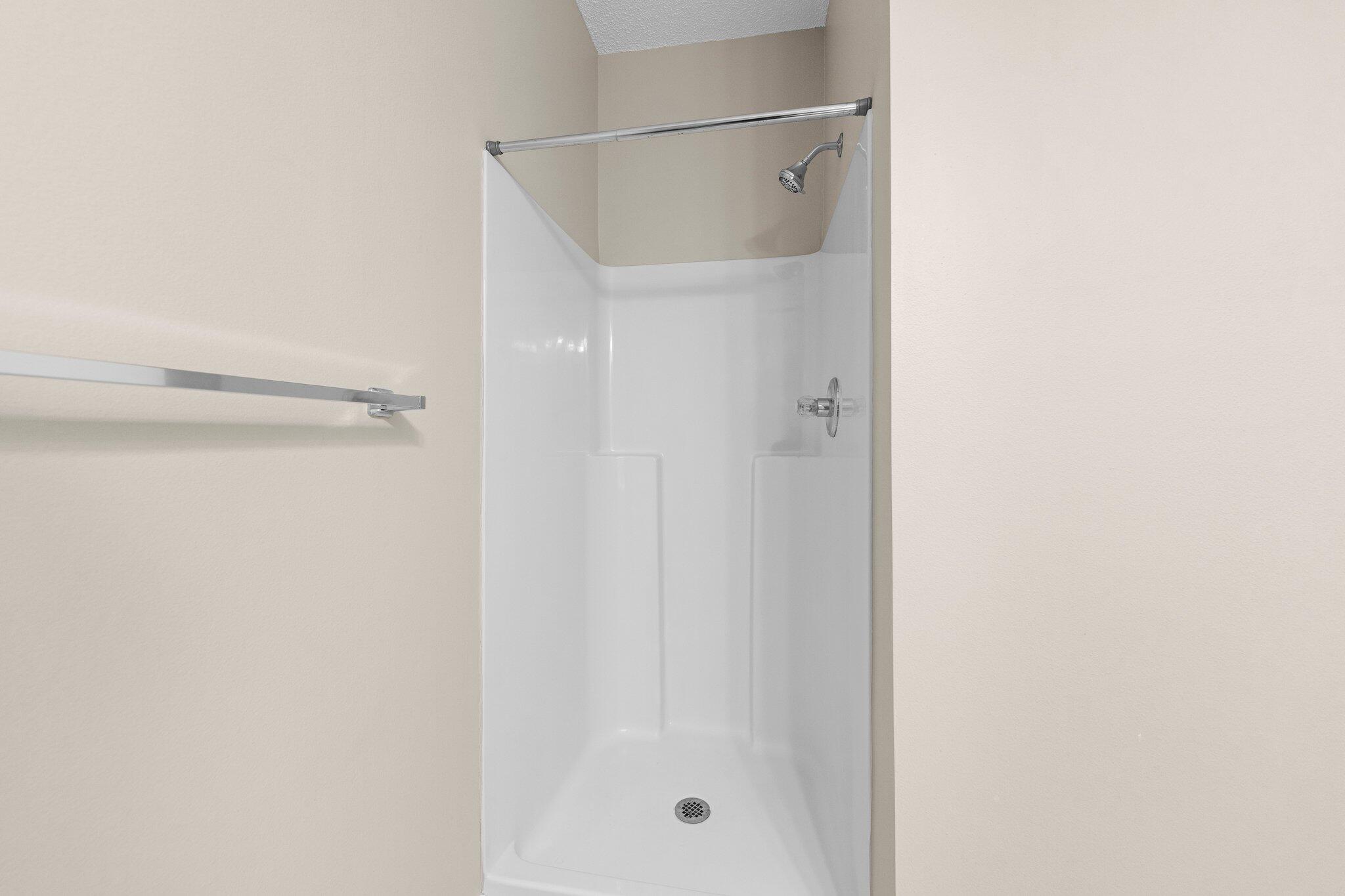 THE OAKS AT NICEVILLE - Residential Lease