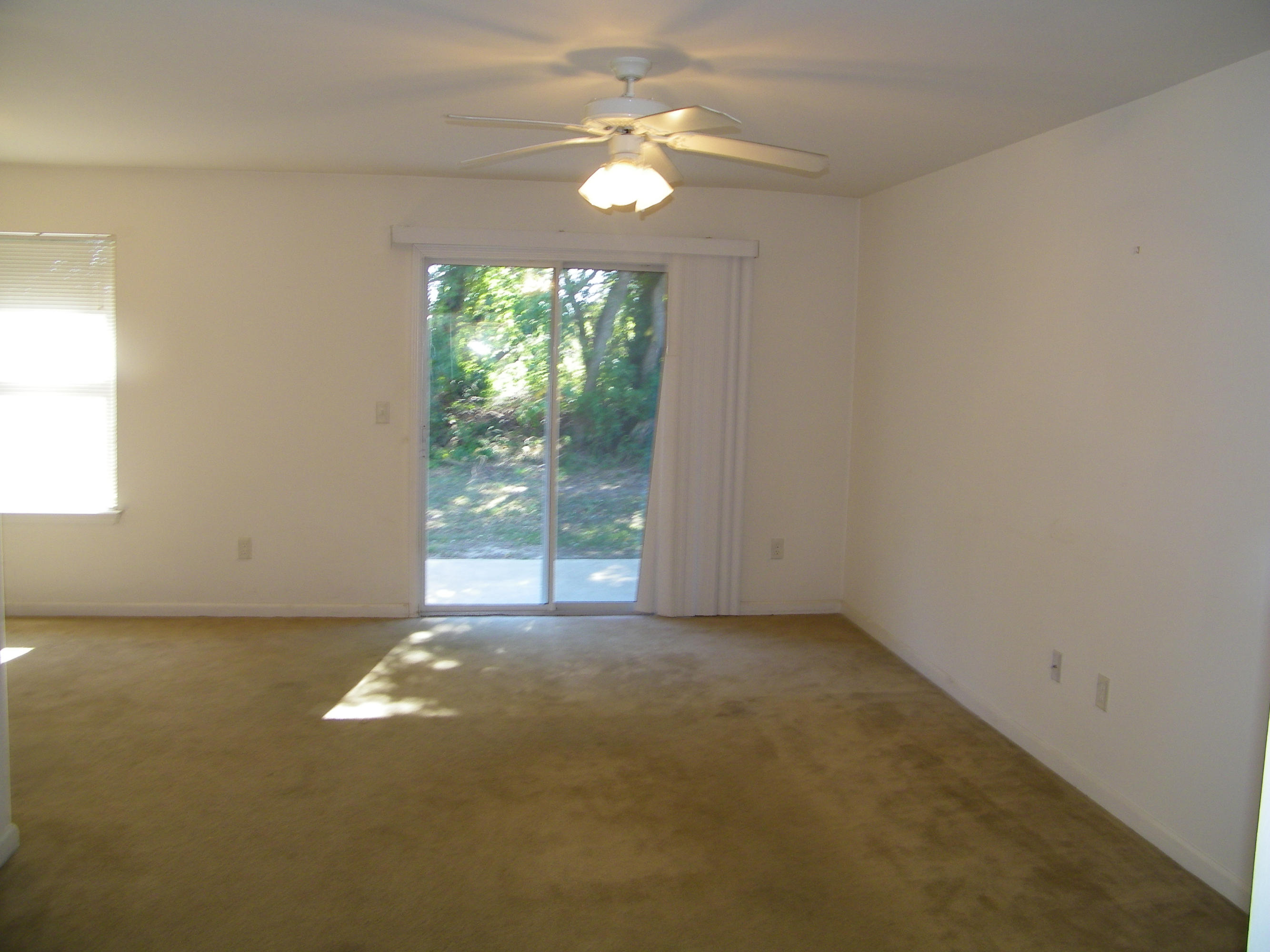 BAYWOOD T/H - Residential Lease