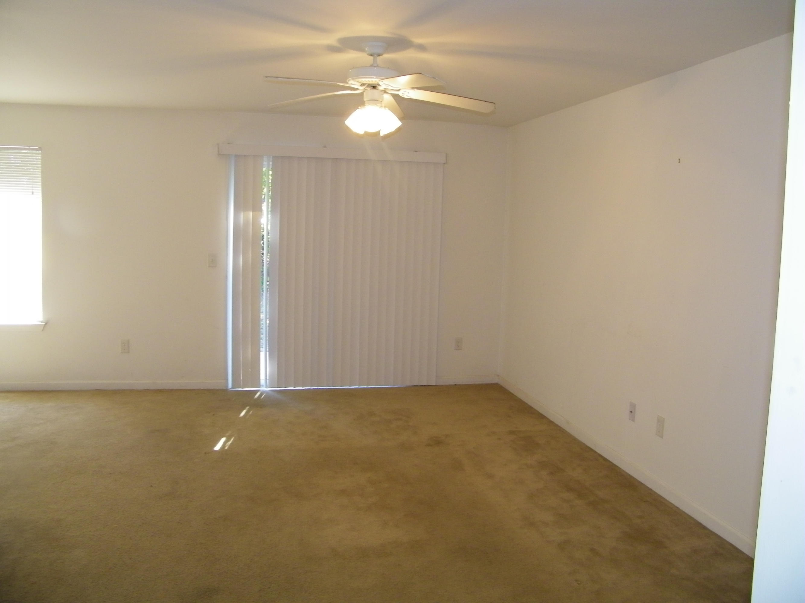 BAYWOOD T/H - Residential Lease