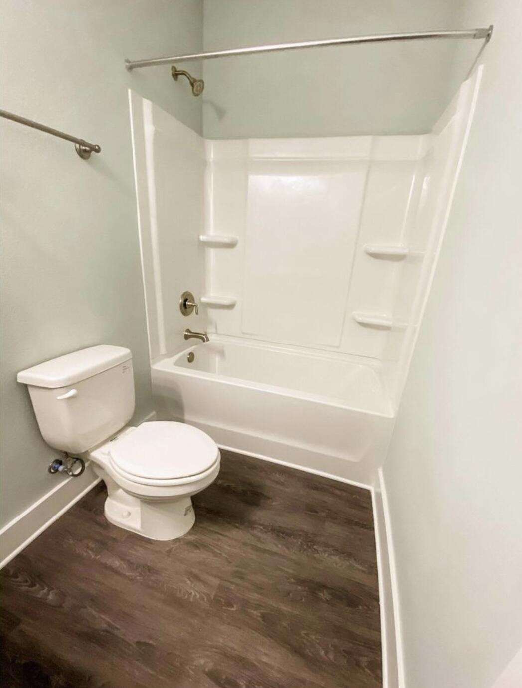 VERANDAS OF FREEPORT, THE - Residential Lease