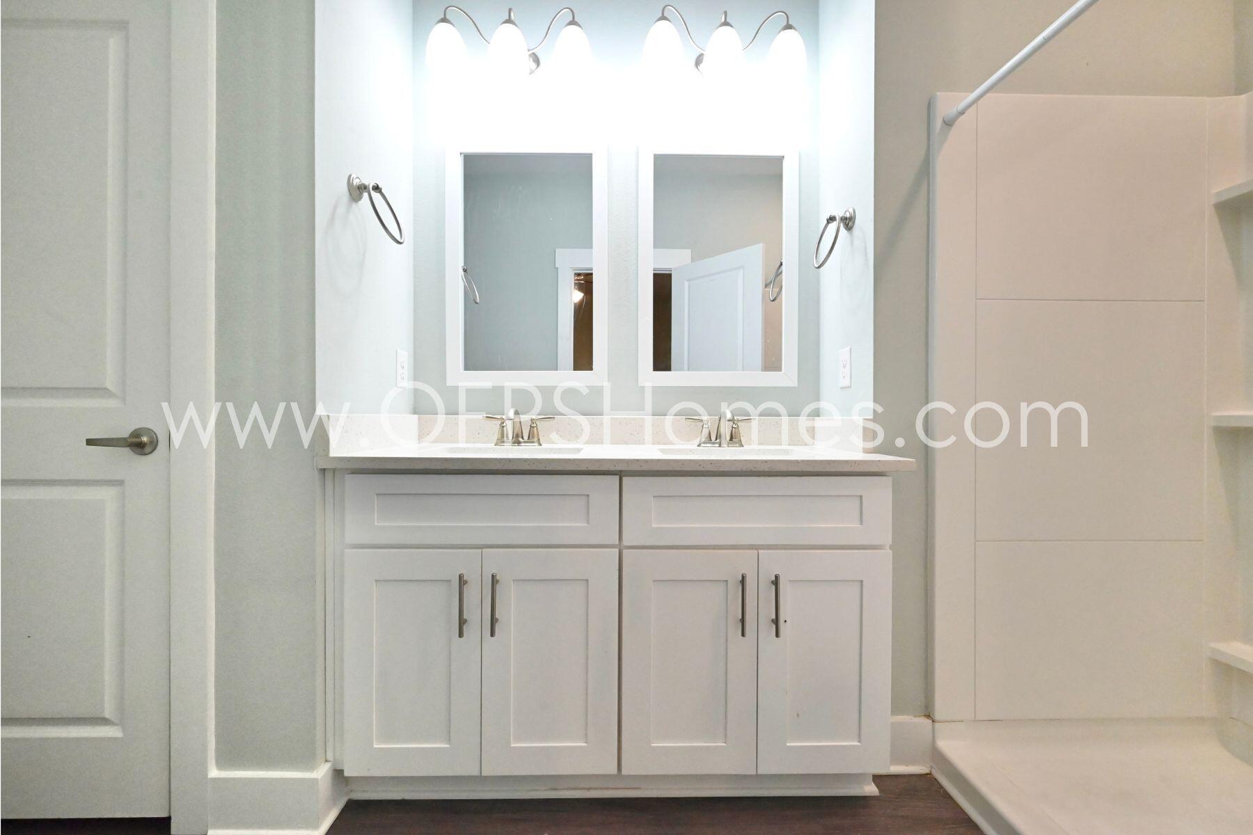 VERANDAS OF FREEPORT, THE - Residential Lease