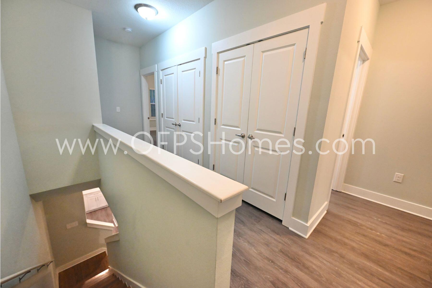 VERANDAS OF FREEPORT, THE - Residential Lease