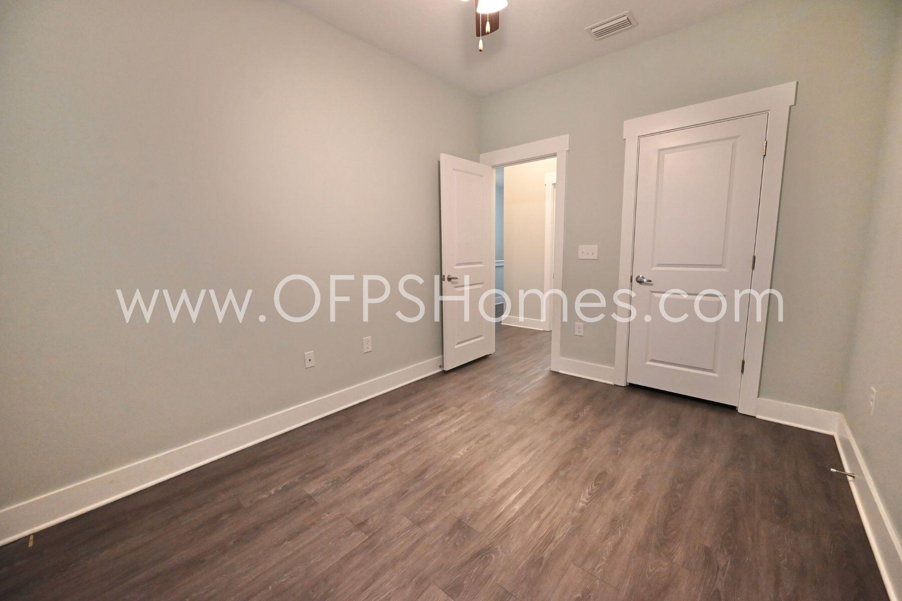 VERANDAS OF FREEPORT, THE - Residential Lease