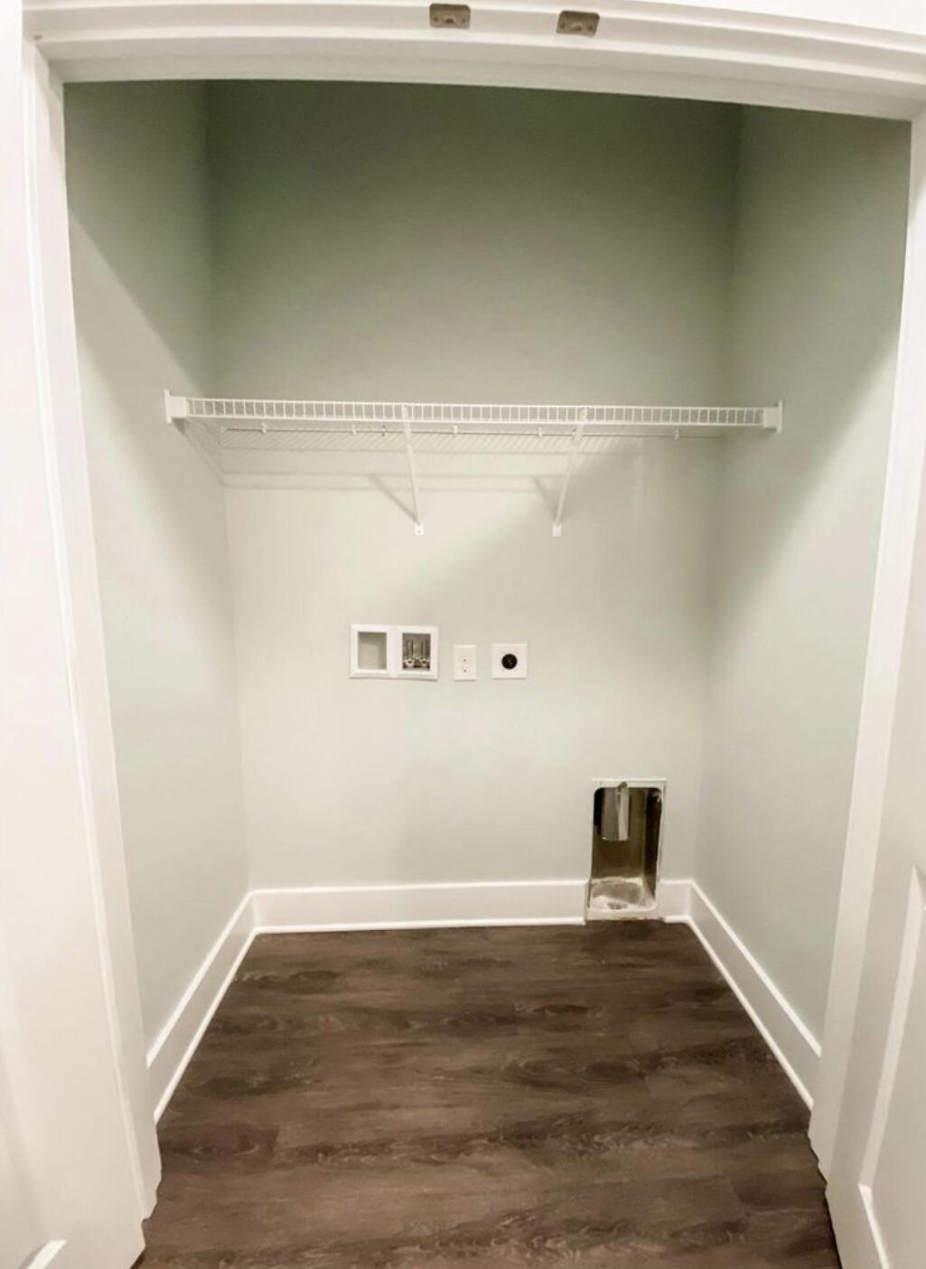 VERANDAS OF FREEPORT, THE - Residential Lease