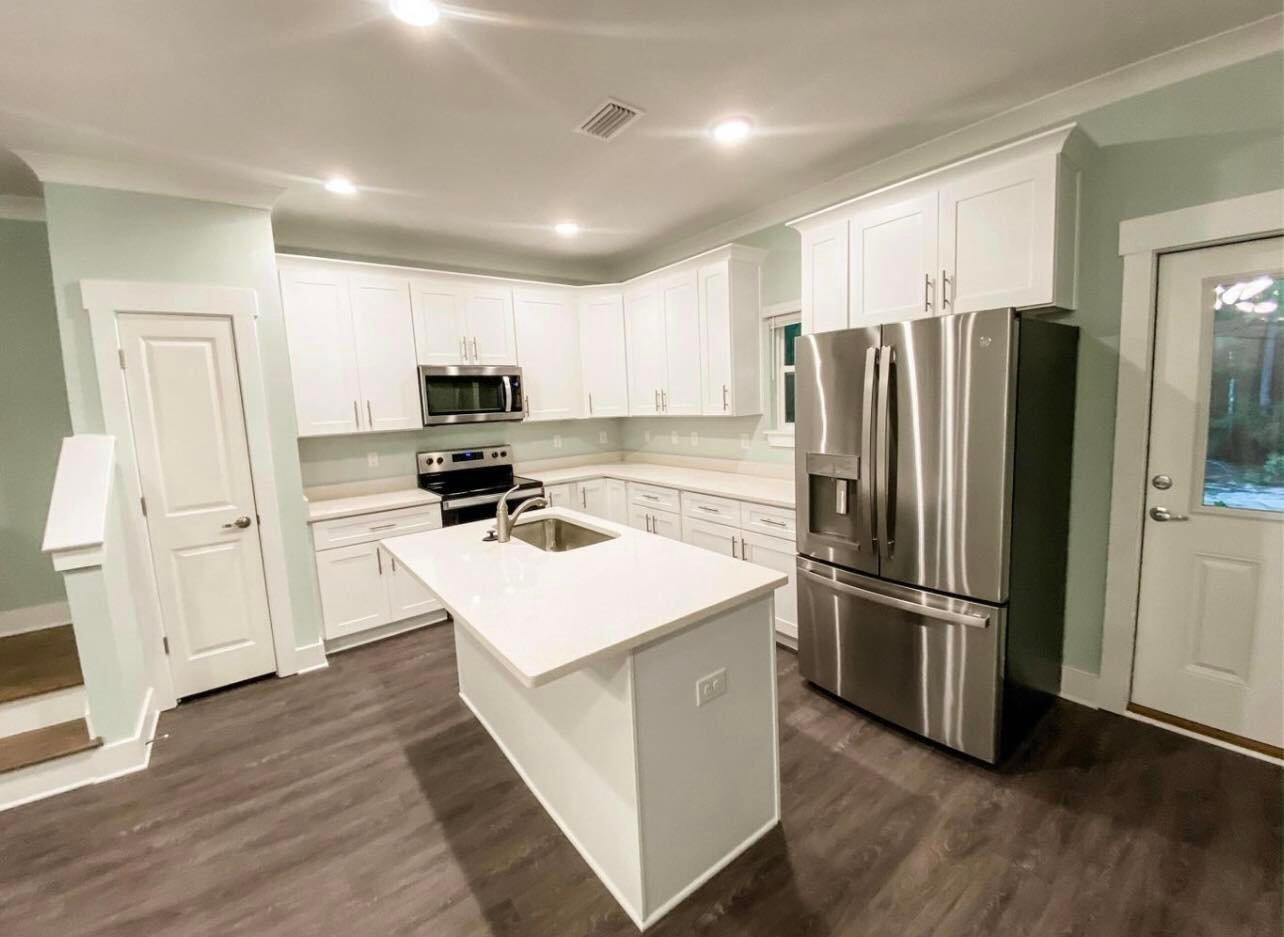 VERANDAS OF FREEPORT, THE - Residential Lease