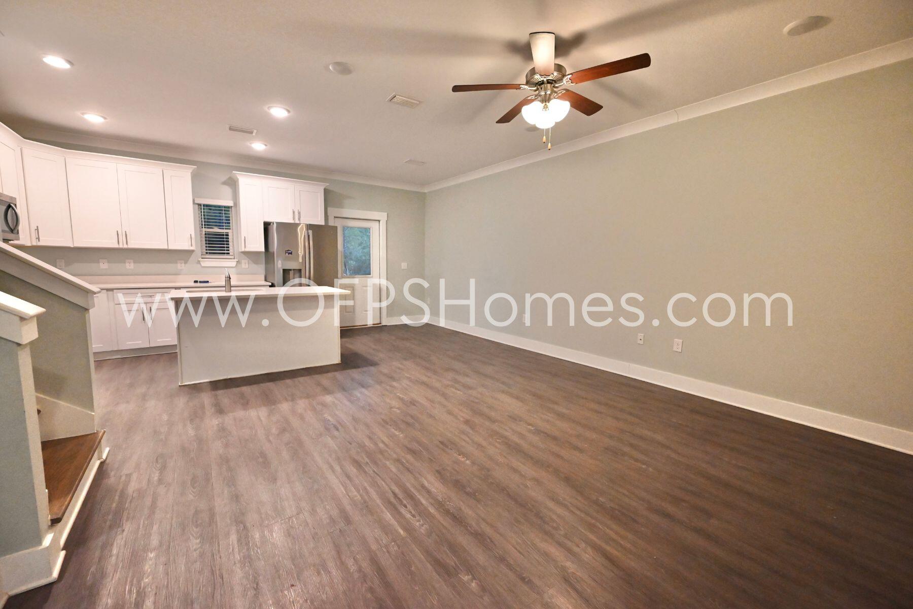 VERANDAS OF FREEPORT, THE - Residential Lease