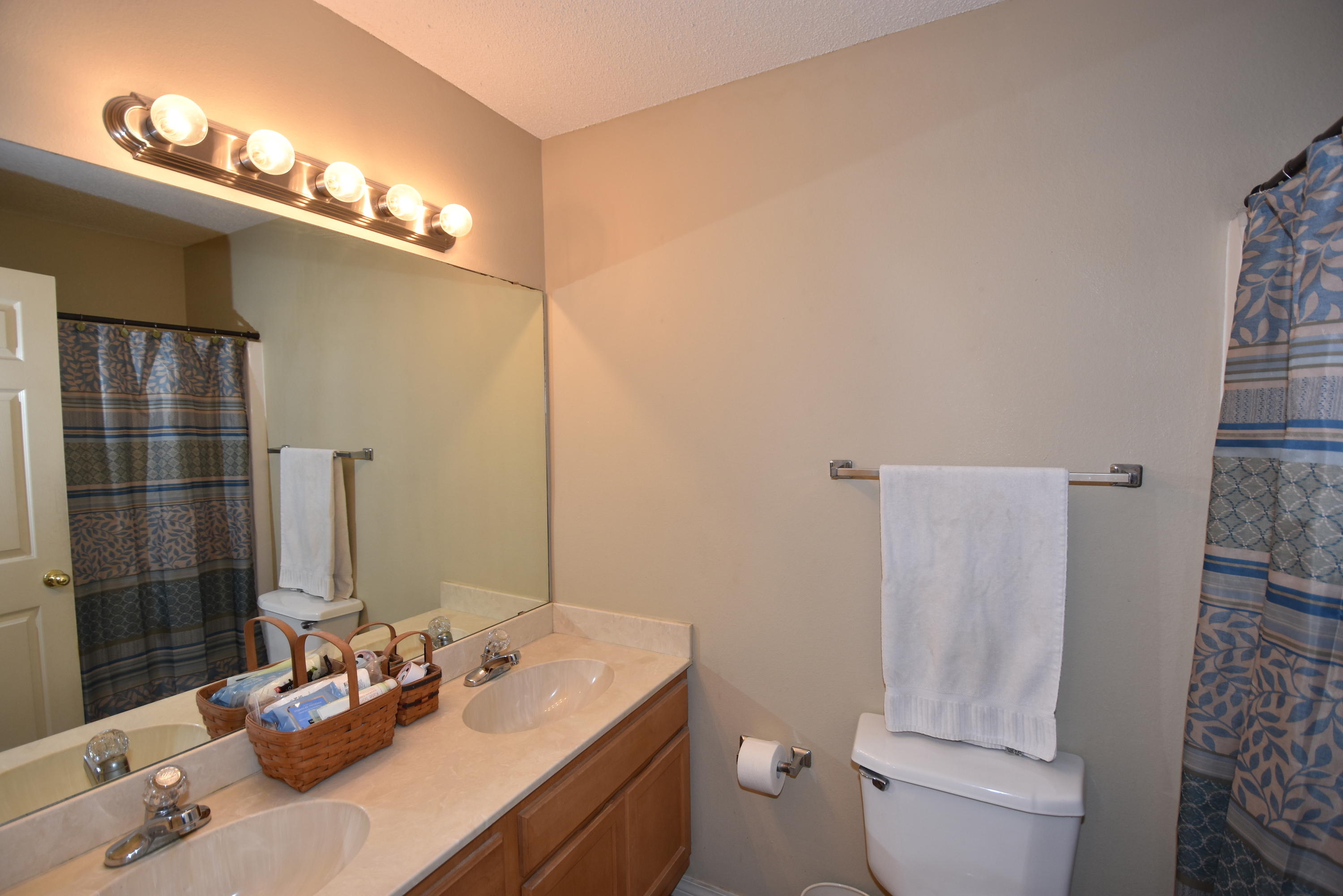 EDNEYS 2ND ADDN - Residential