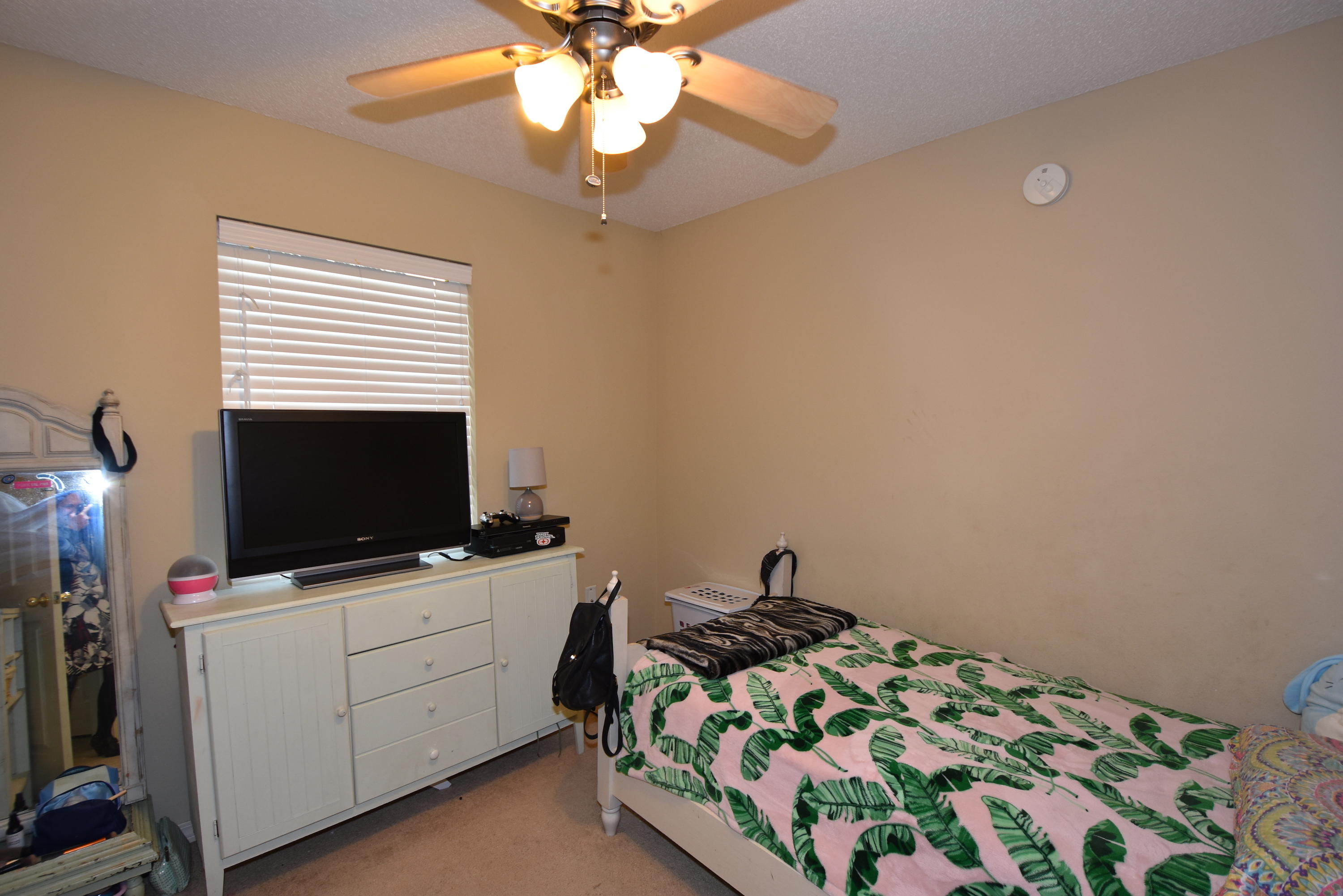 EDNEYS 2ND ADDN - Residential