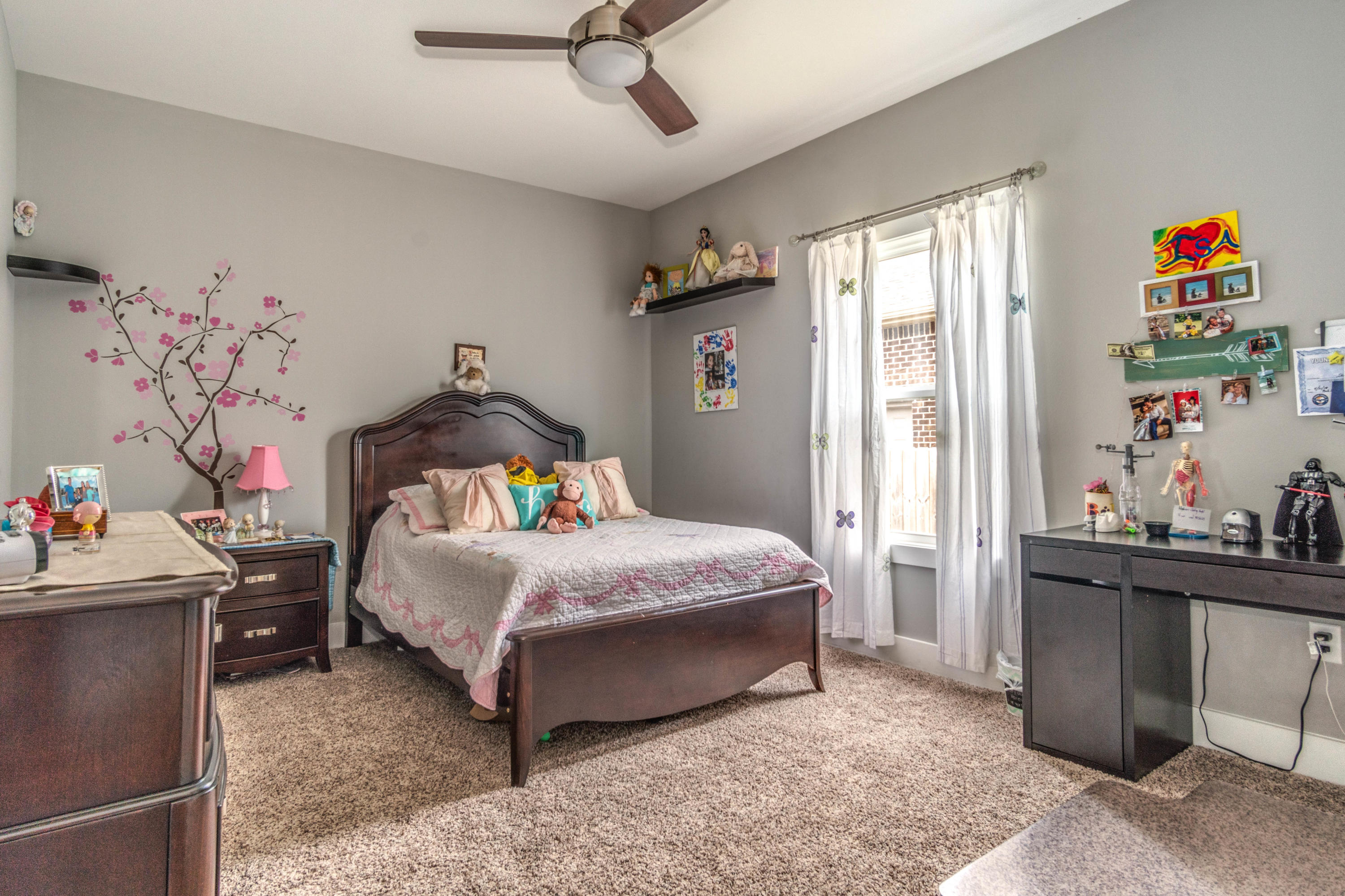 ALICIA PLACE - Residential