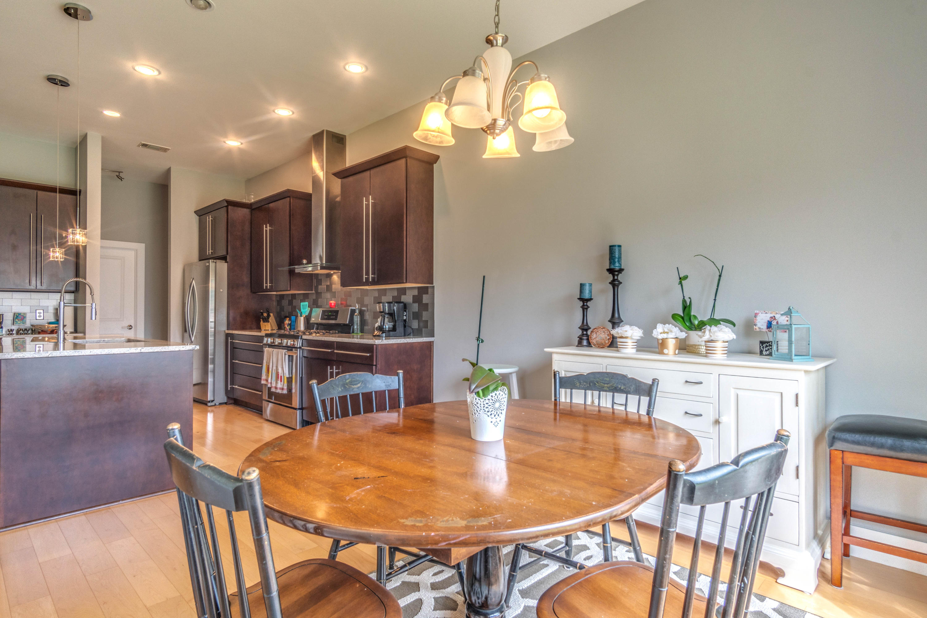 ALICIA PLACE - Residential