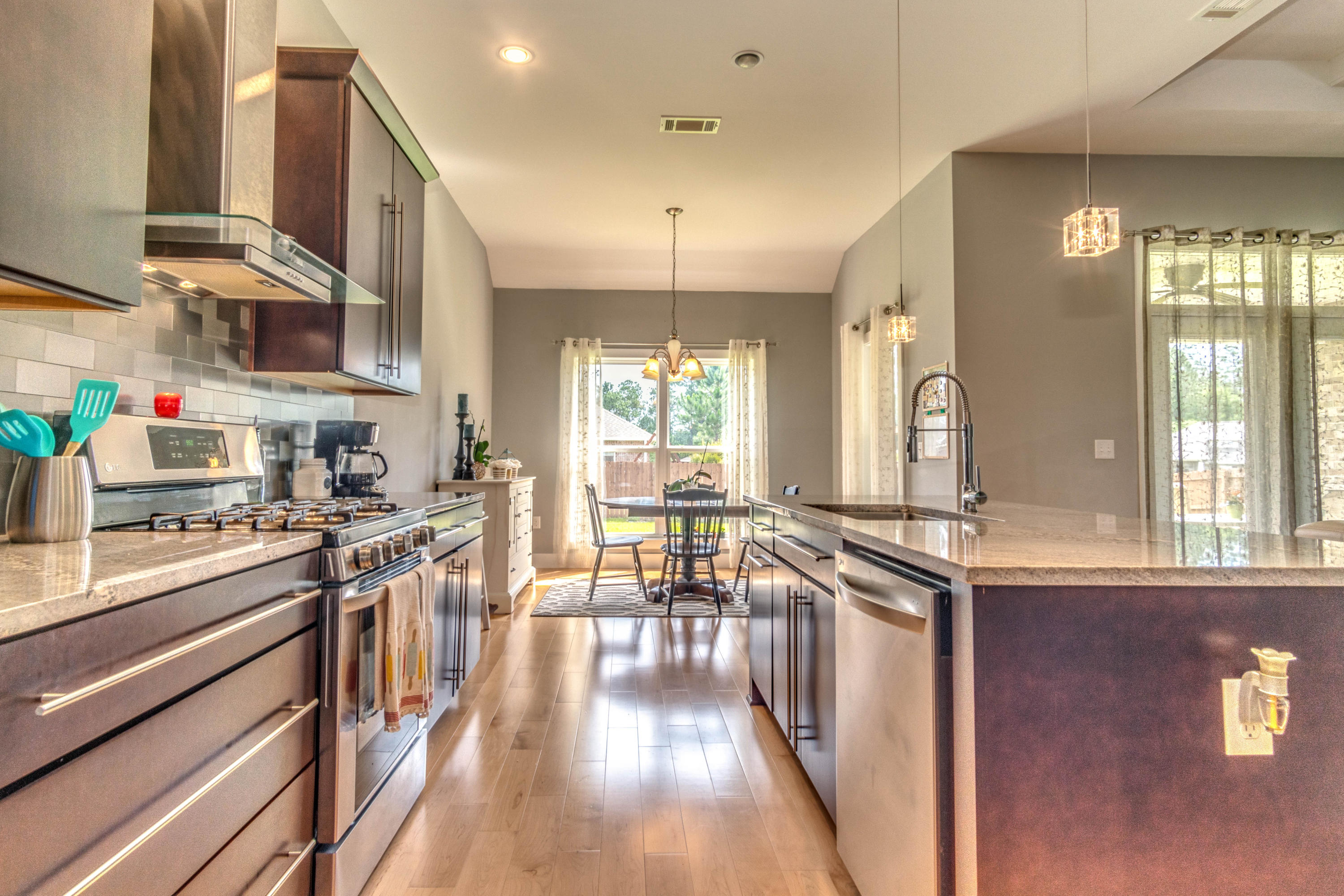 ALICIA PLACE - Residential