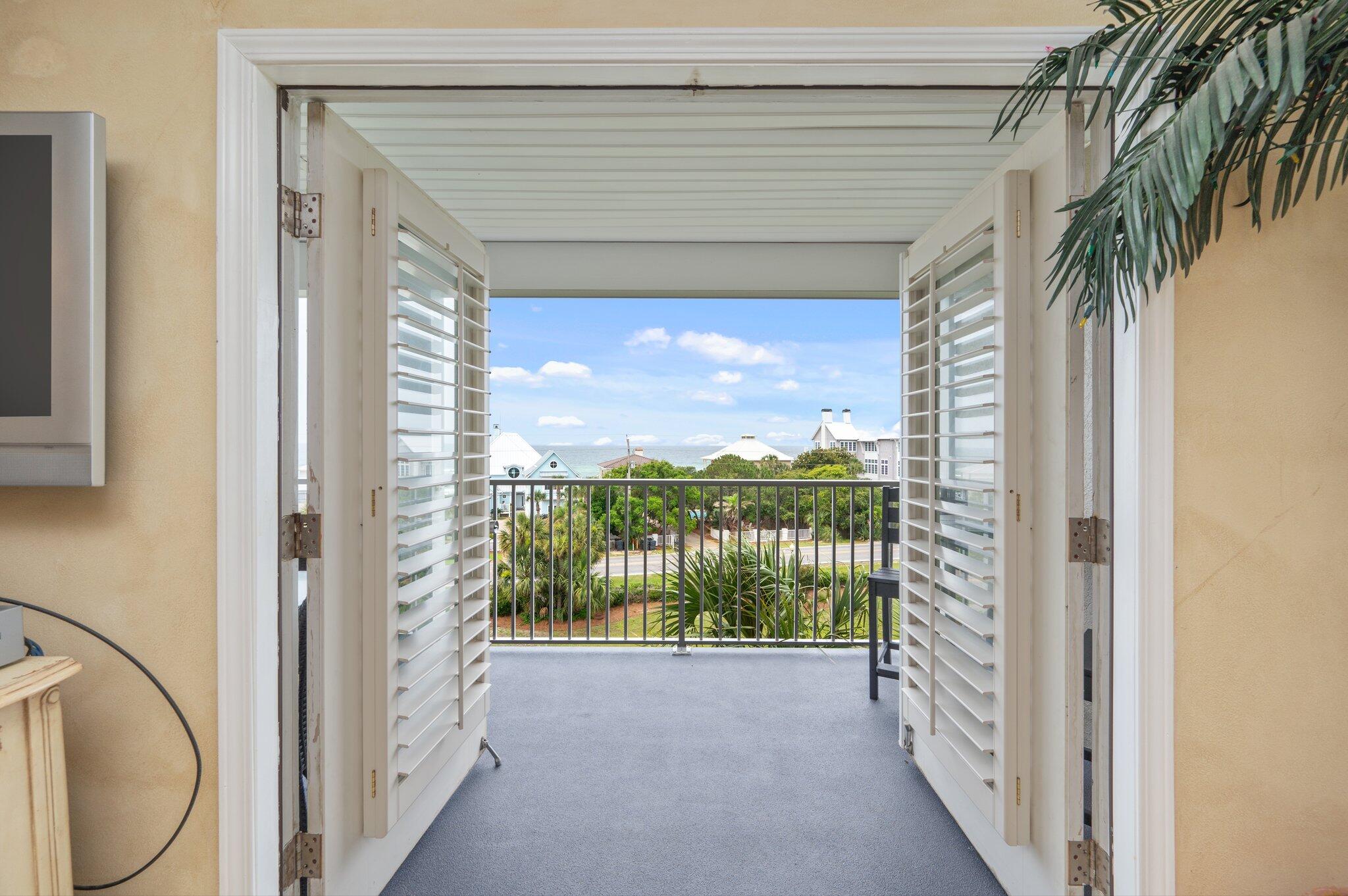 GULF PLACE CARIBBEAN - Residential