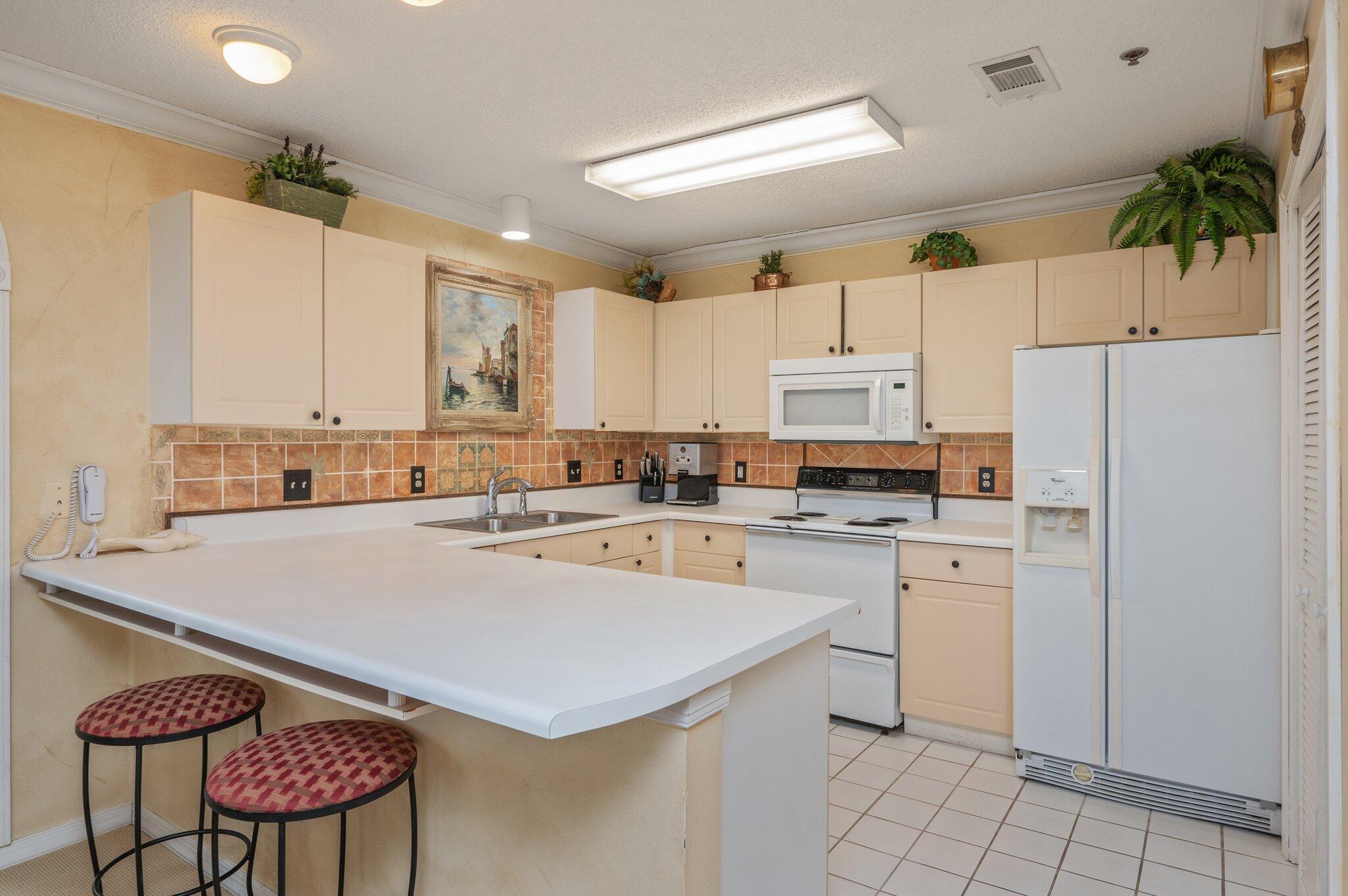 GULF PLACE CARIBBEAN - Residential