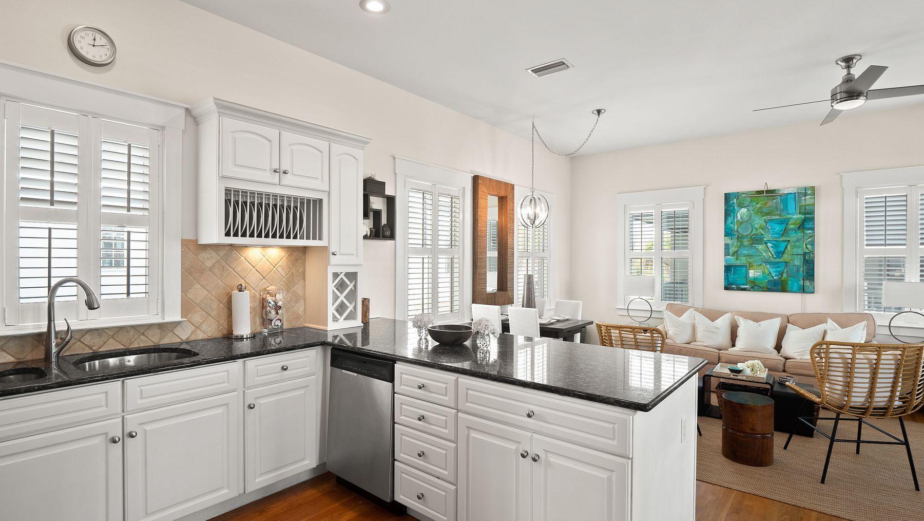 SUNSET BEACH - Residential