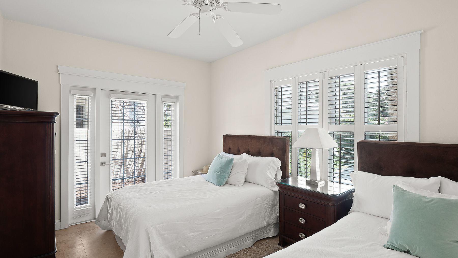 SUNSET BEACH - Residential