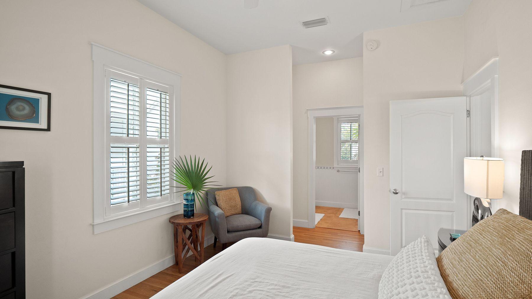 SUNSET BEACH - Residential